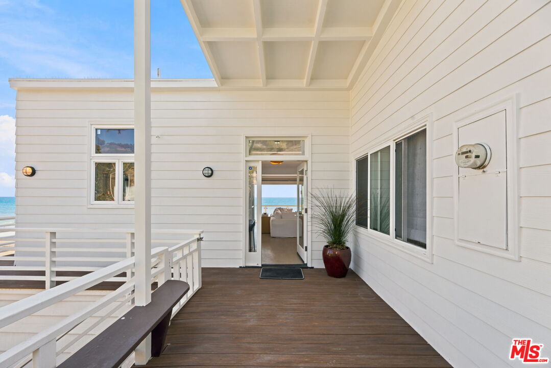 24742 Malibu Rd