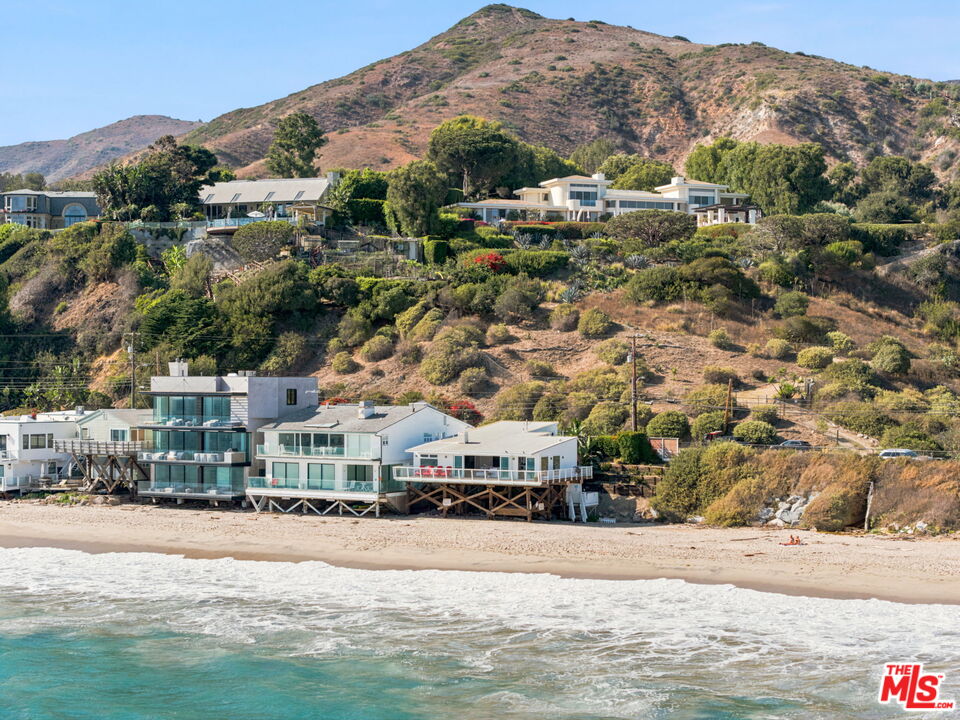 24742 Malibu Rd