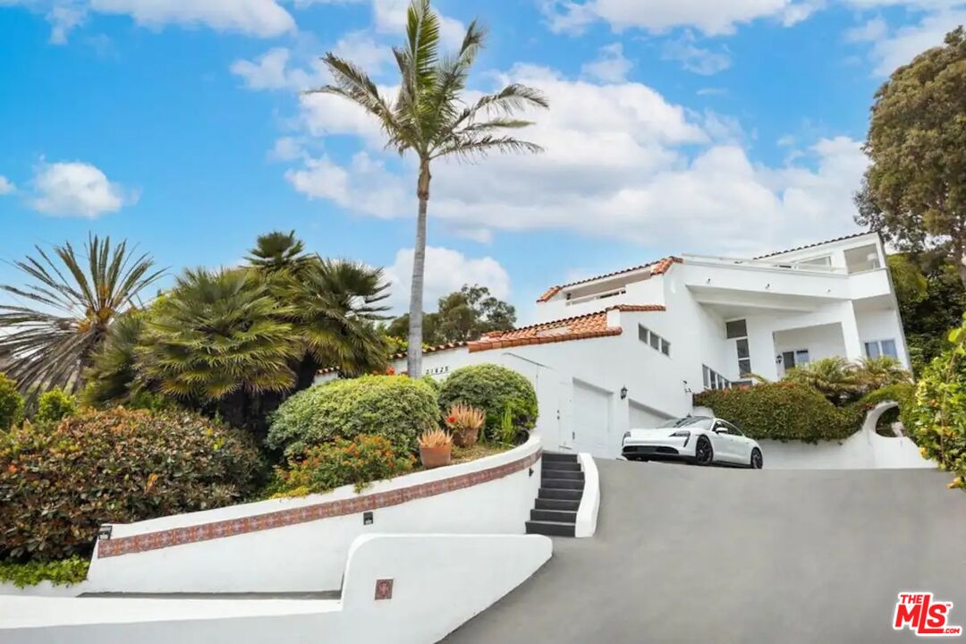 21625 Pacific Coast Hwy