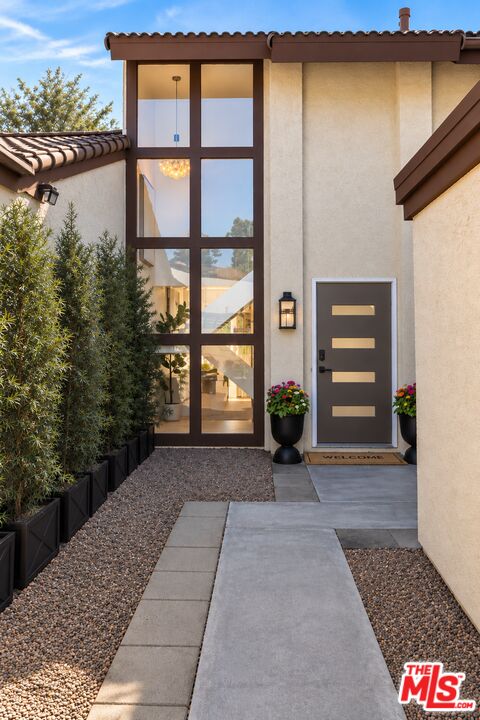 5562 E Vista Del Rio Anaheim CA