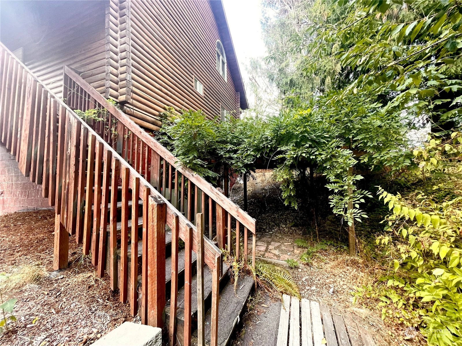 22001 Bluewater Drive SE