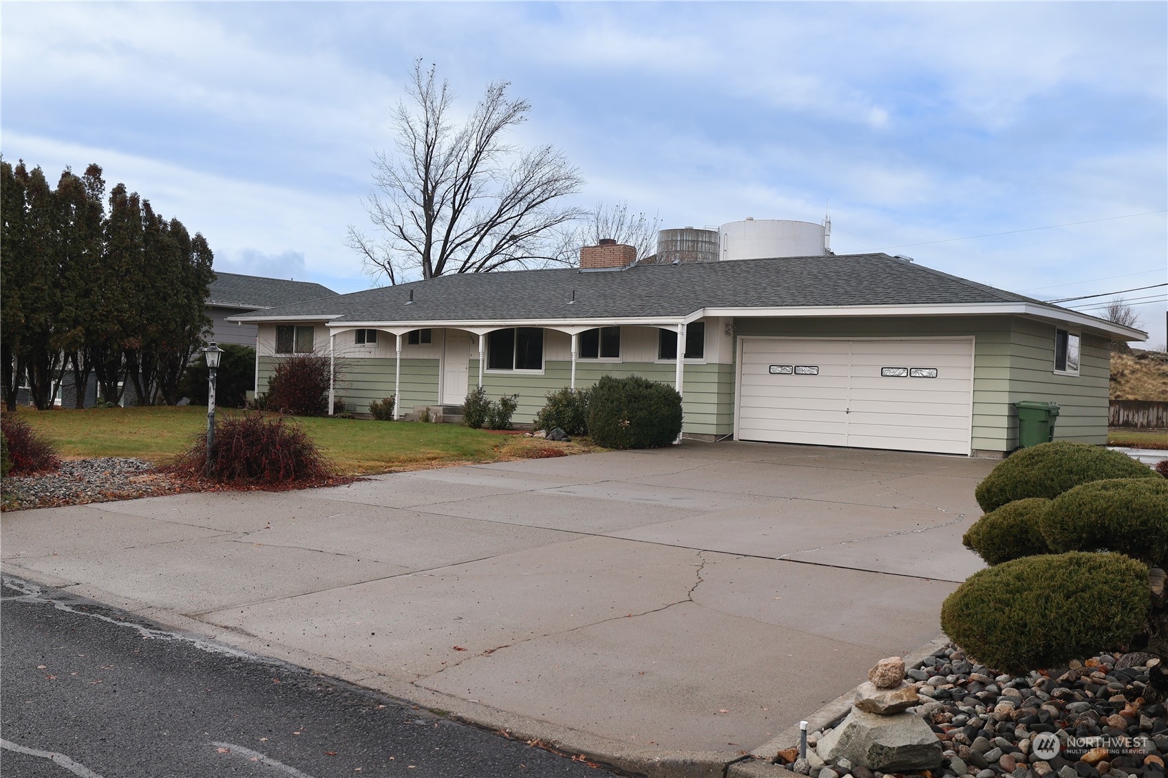 116 Silver Drive