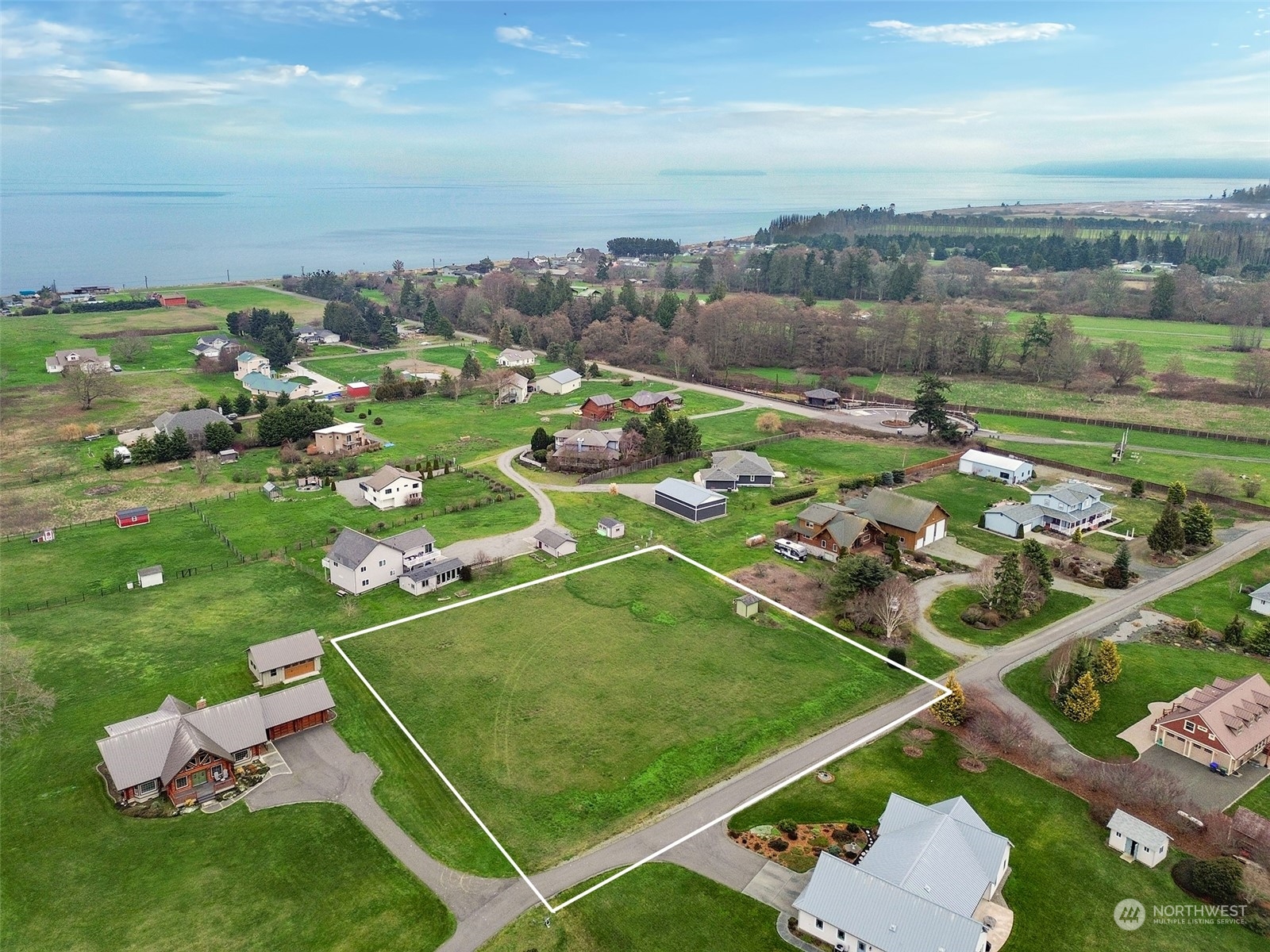 999 Macawa Trail