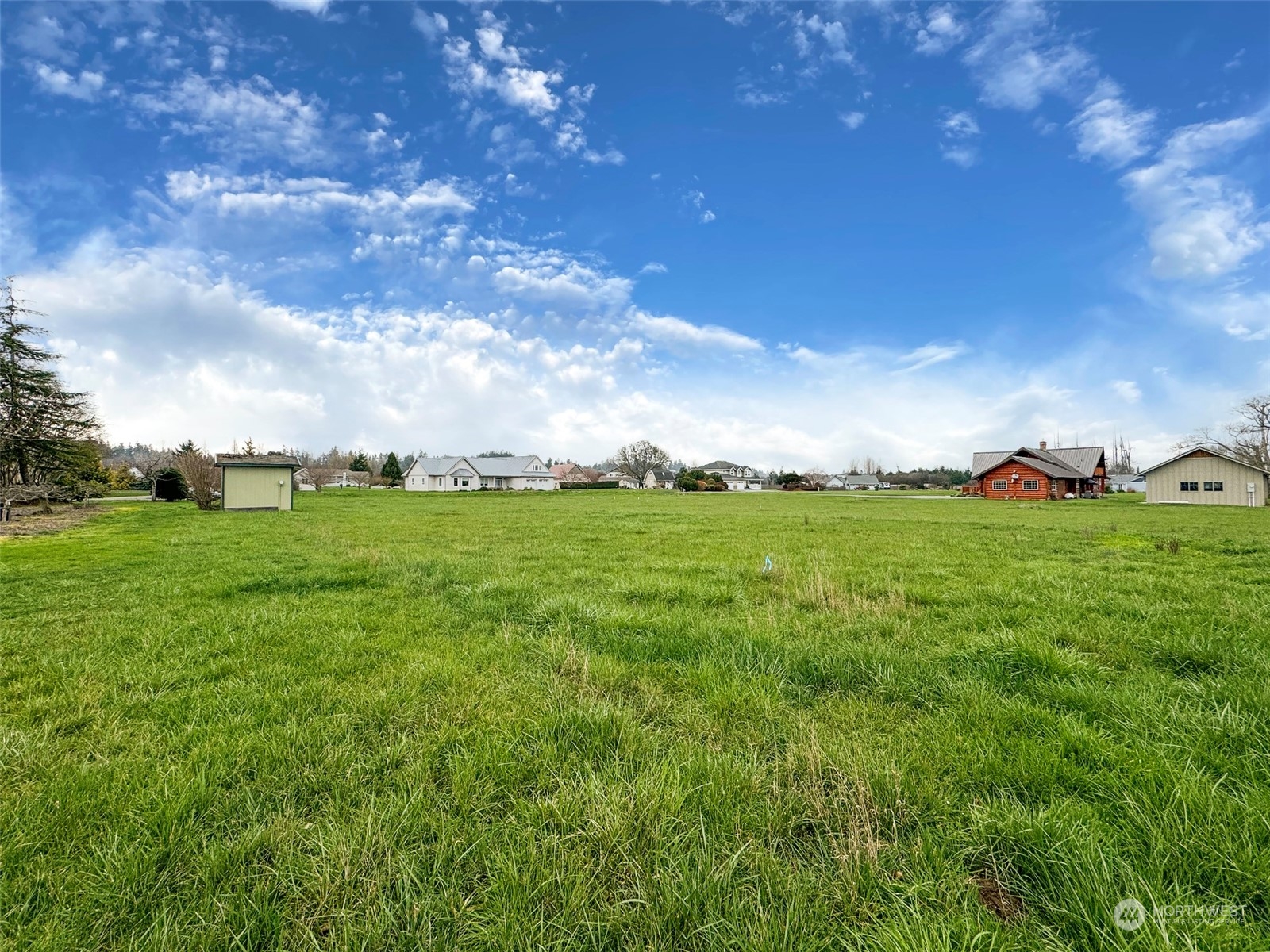 999 Macawa Trail