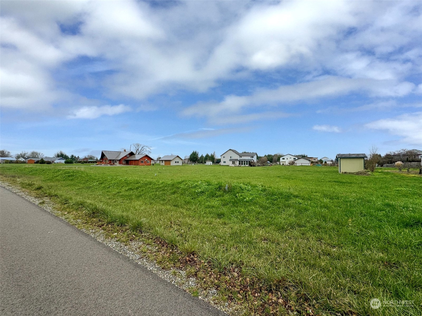 999 Macawa Trail