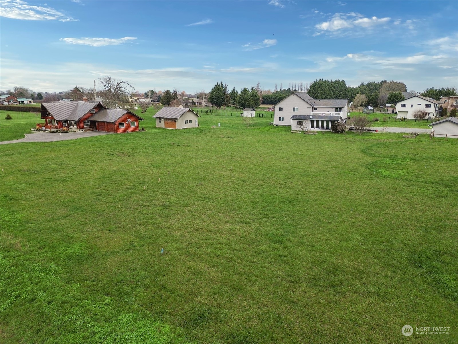 999 Macawa Trail