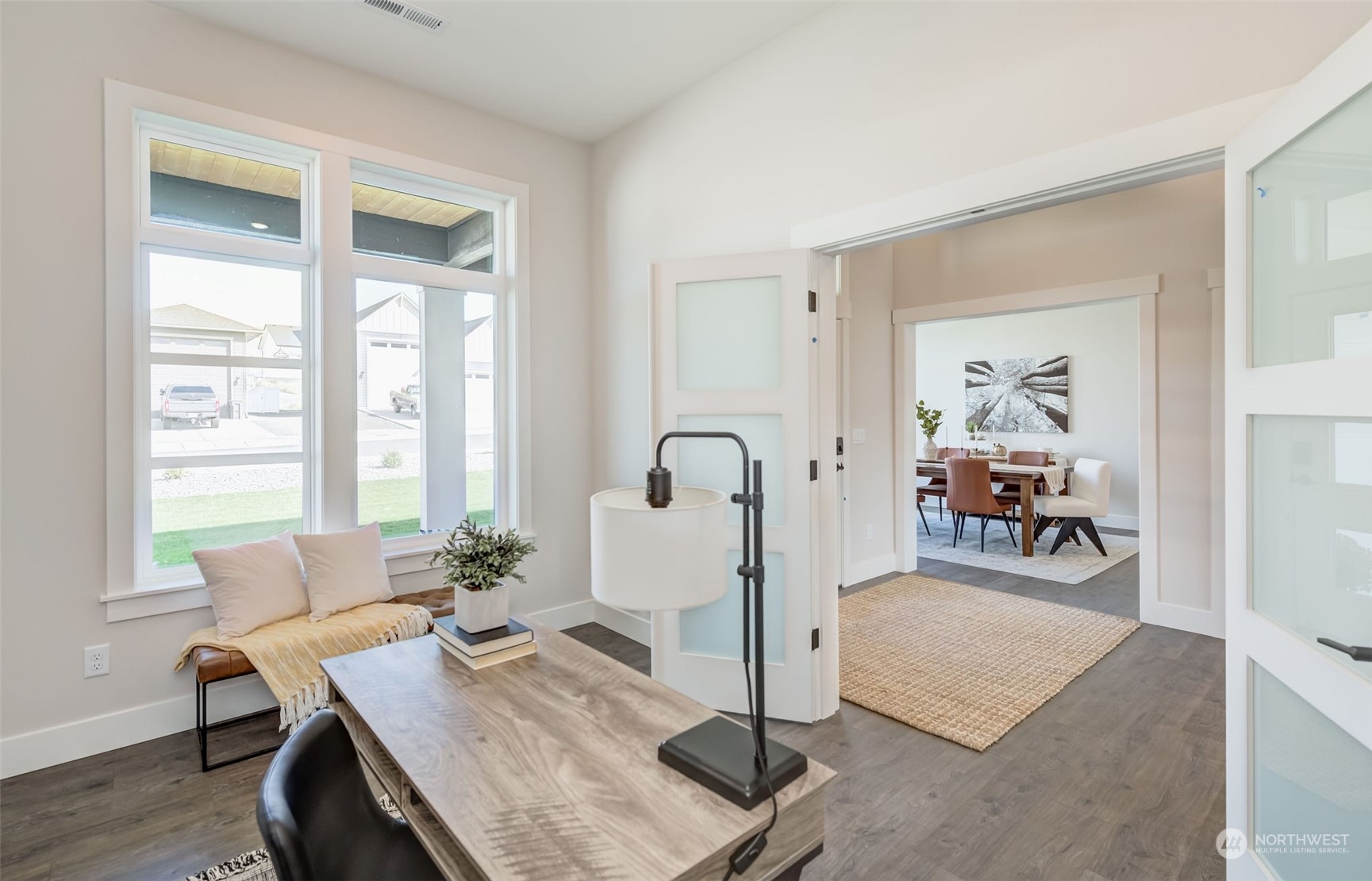 834 N Newport Loop