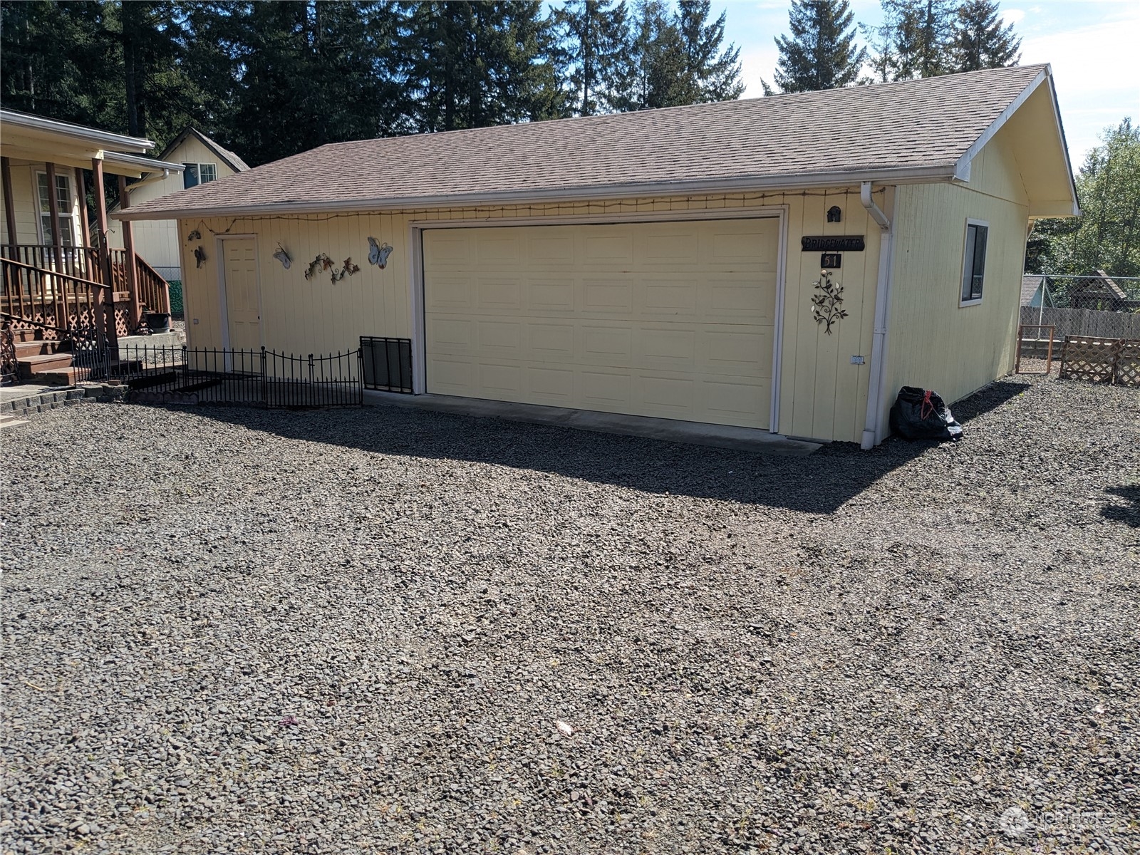 51 SE Canna Place
