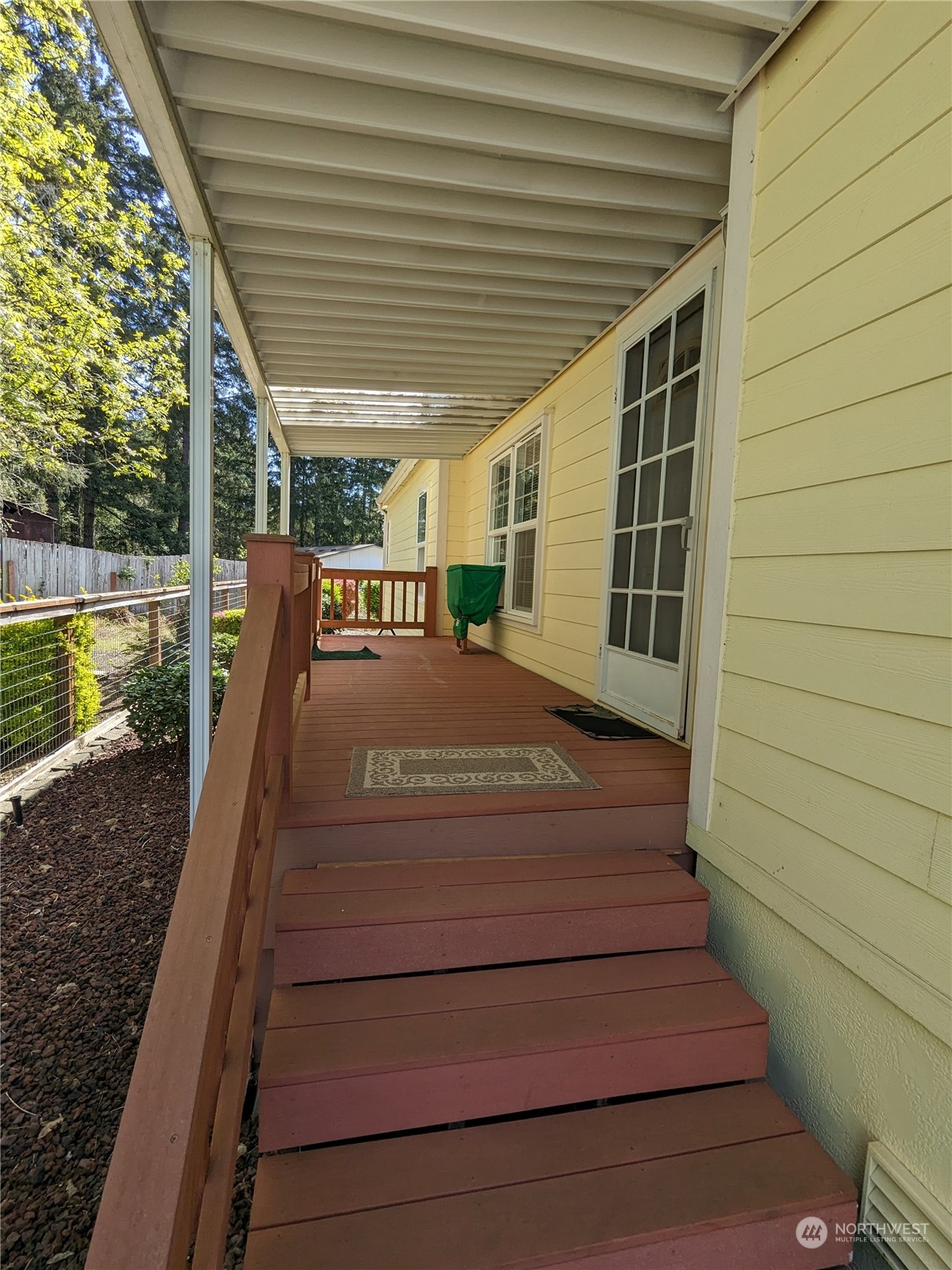51 SE Canna Place