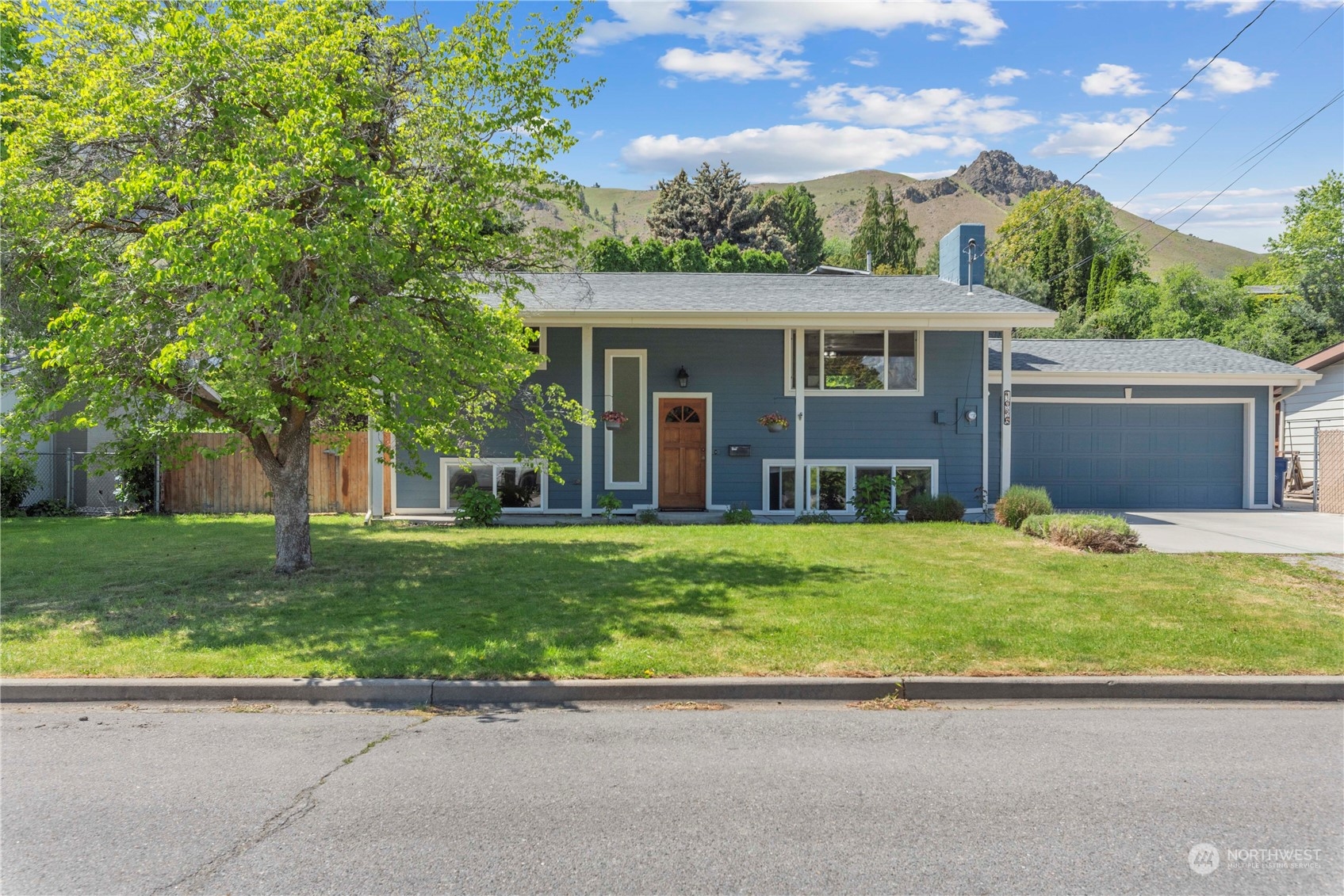 1036 Vista Place