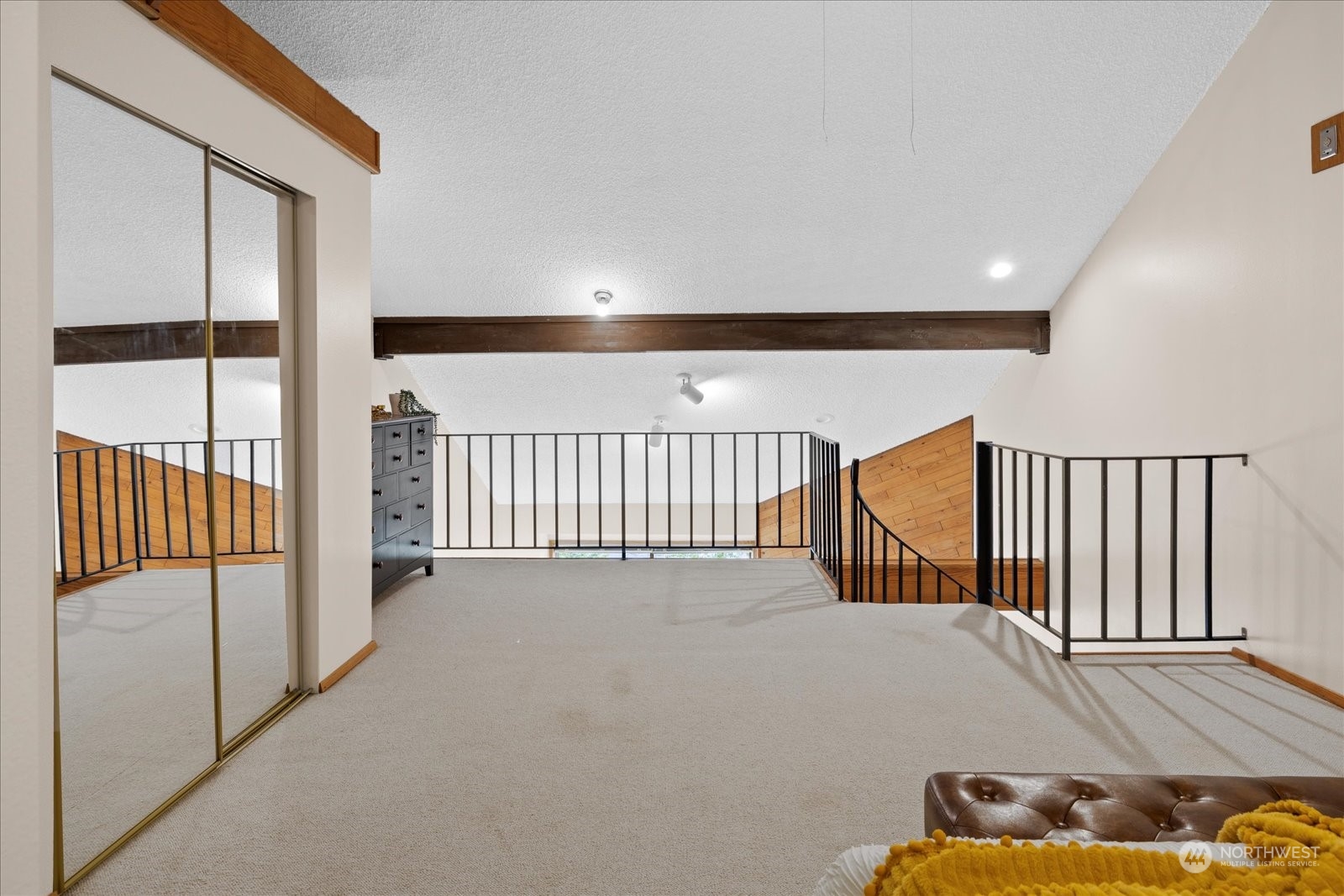 221 E Hyak Drive Unit: 402