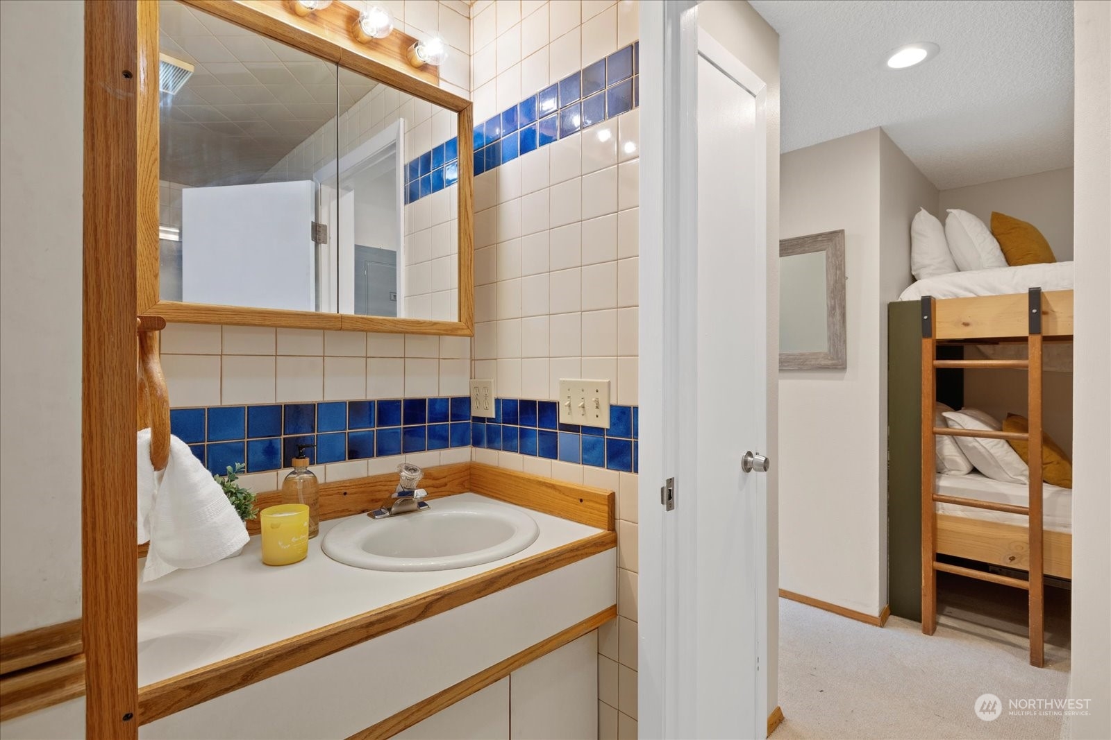 221 E Hyak Drive Unit: 402