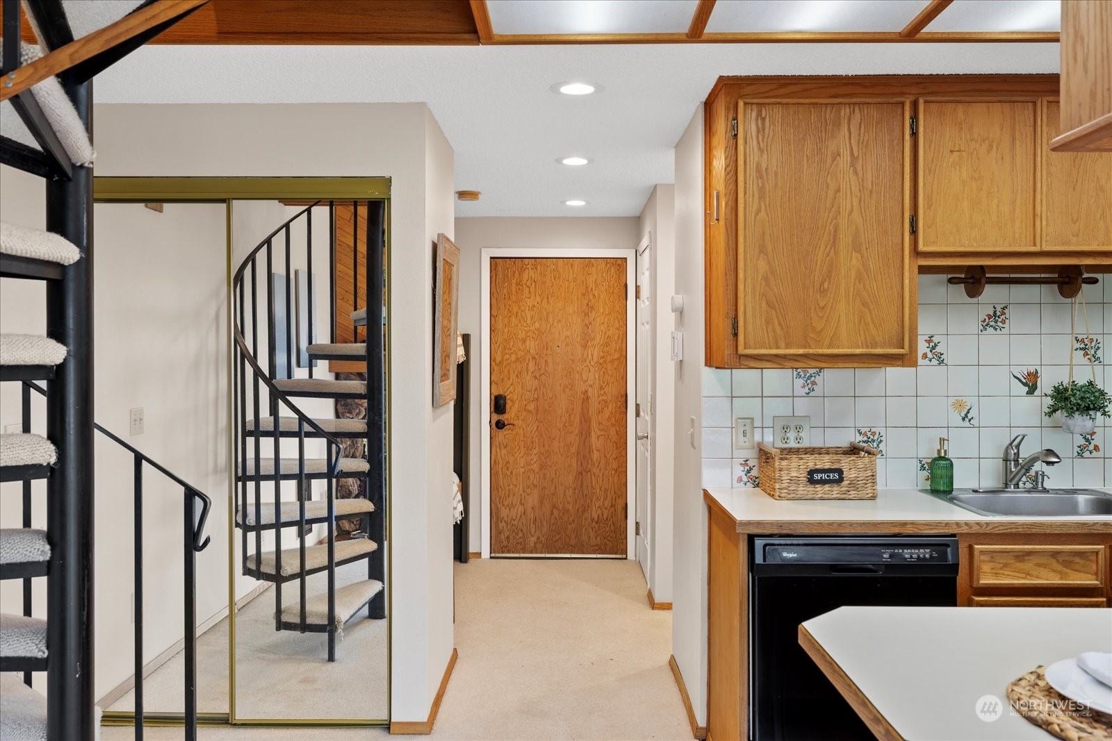 221 E Hyak Drive Unit: 402