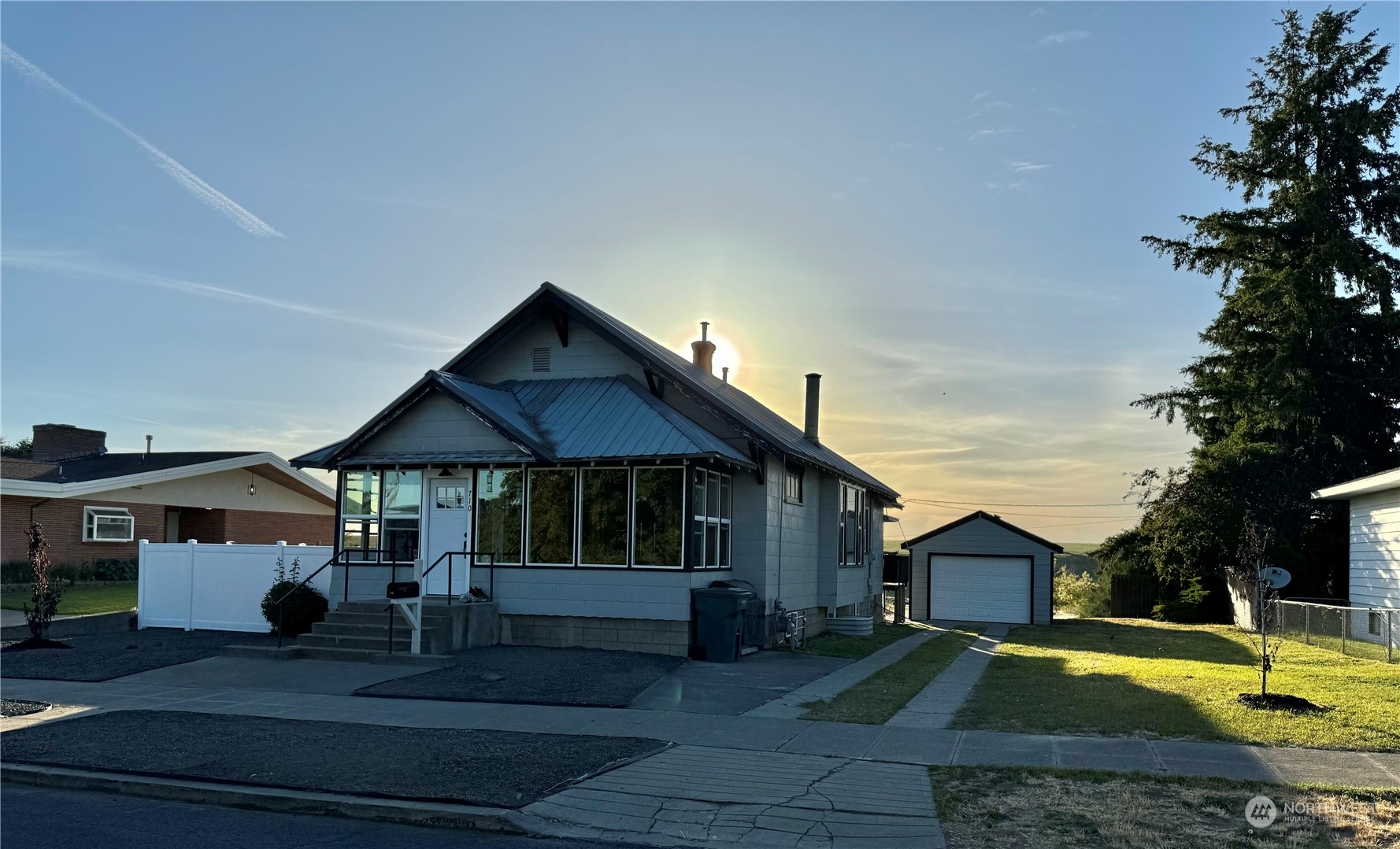 710 W Main Avenue