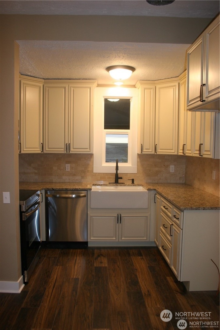 710 W Main Avenue