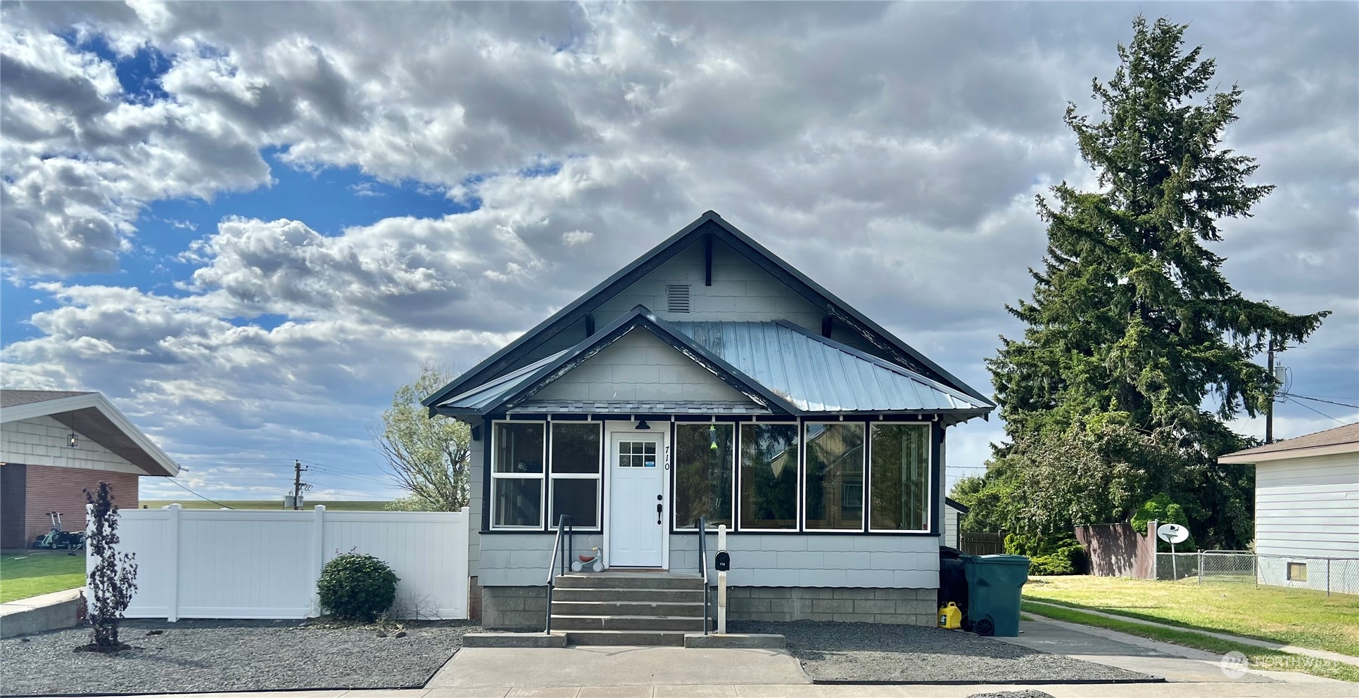 710 W Main Avenue