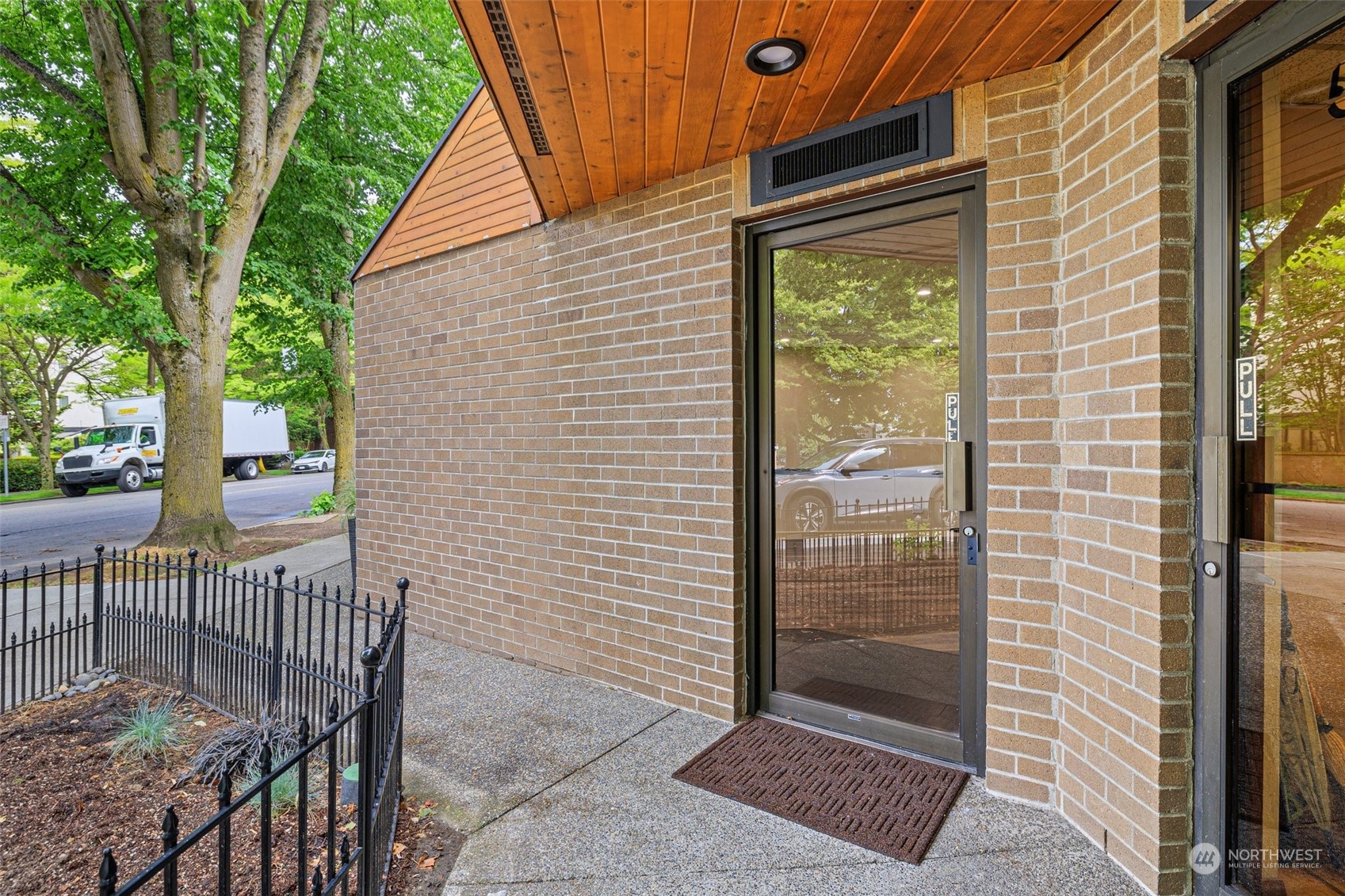 5036 California Avenue SW Unit: A