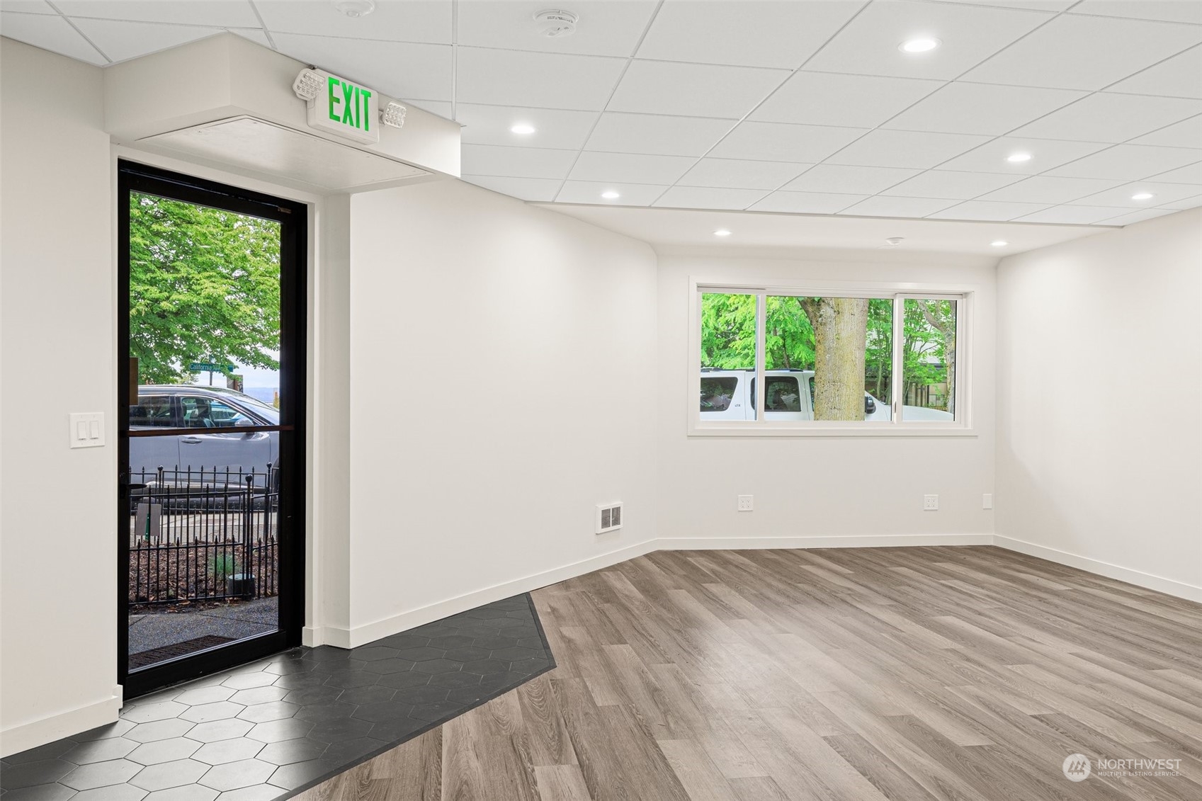 5036 California Avenue SW Unit: A
