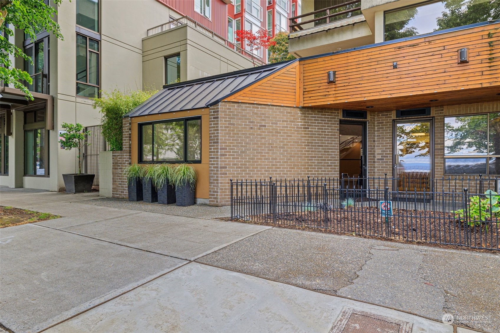 5036 California Avenue SW Unit: A