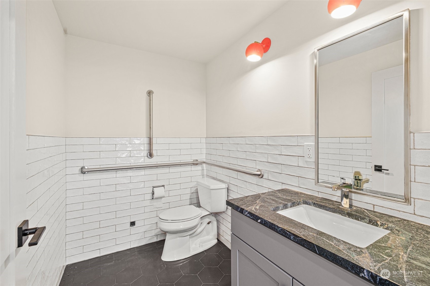 5036 California Avenue SW Unit: A