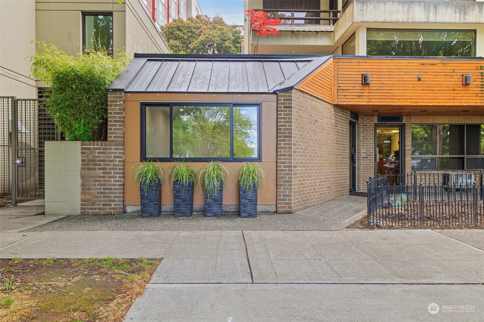 5036 California Avenue SW Unit: A