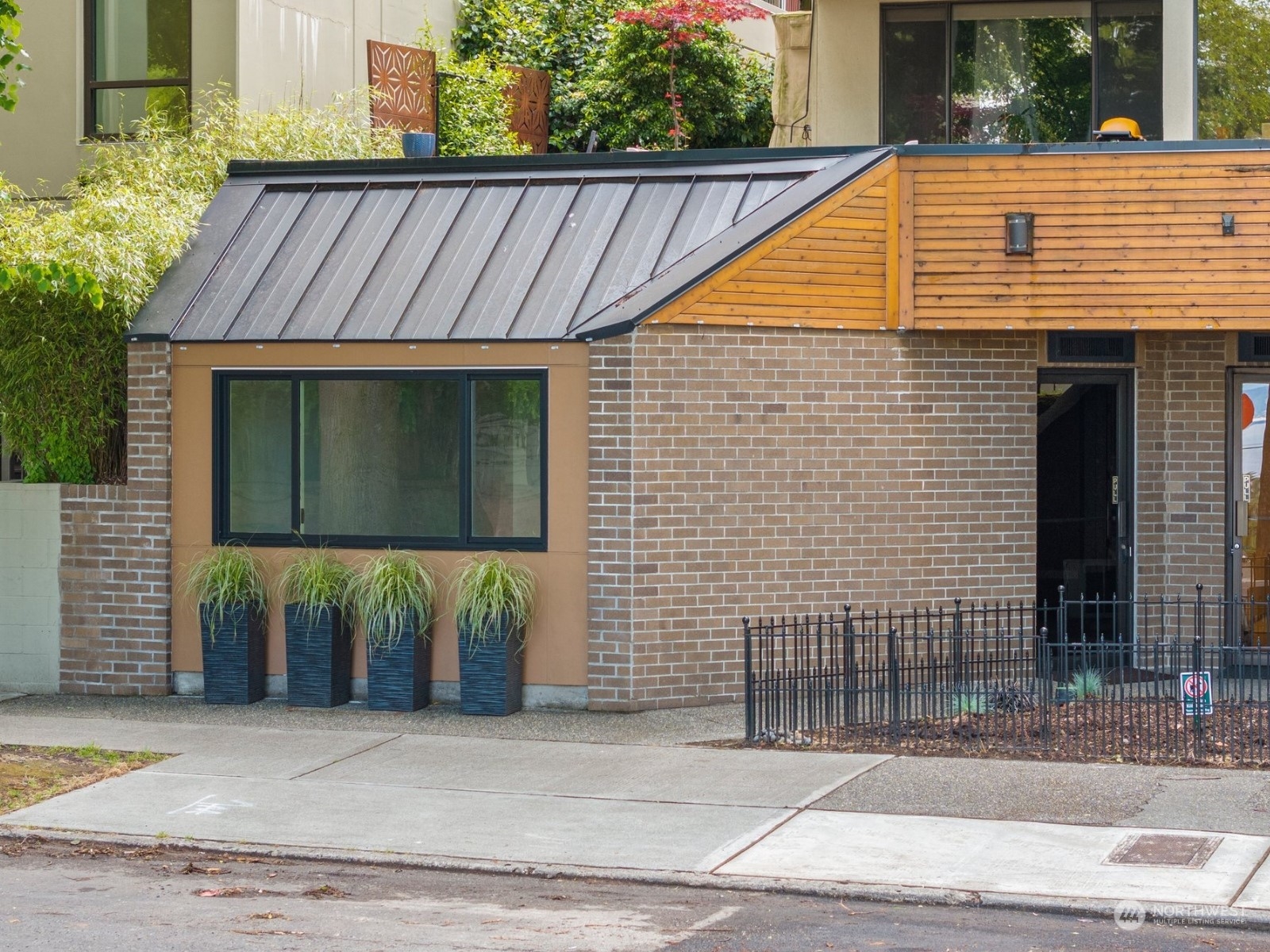 5036 California Avenue SW Unit: A