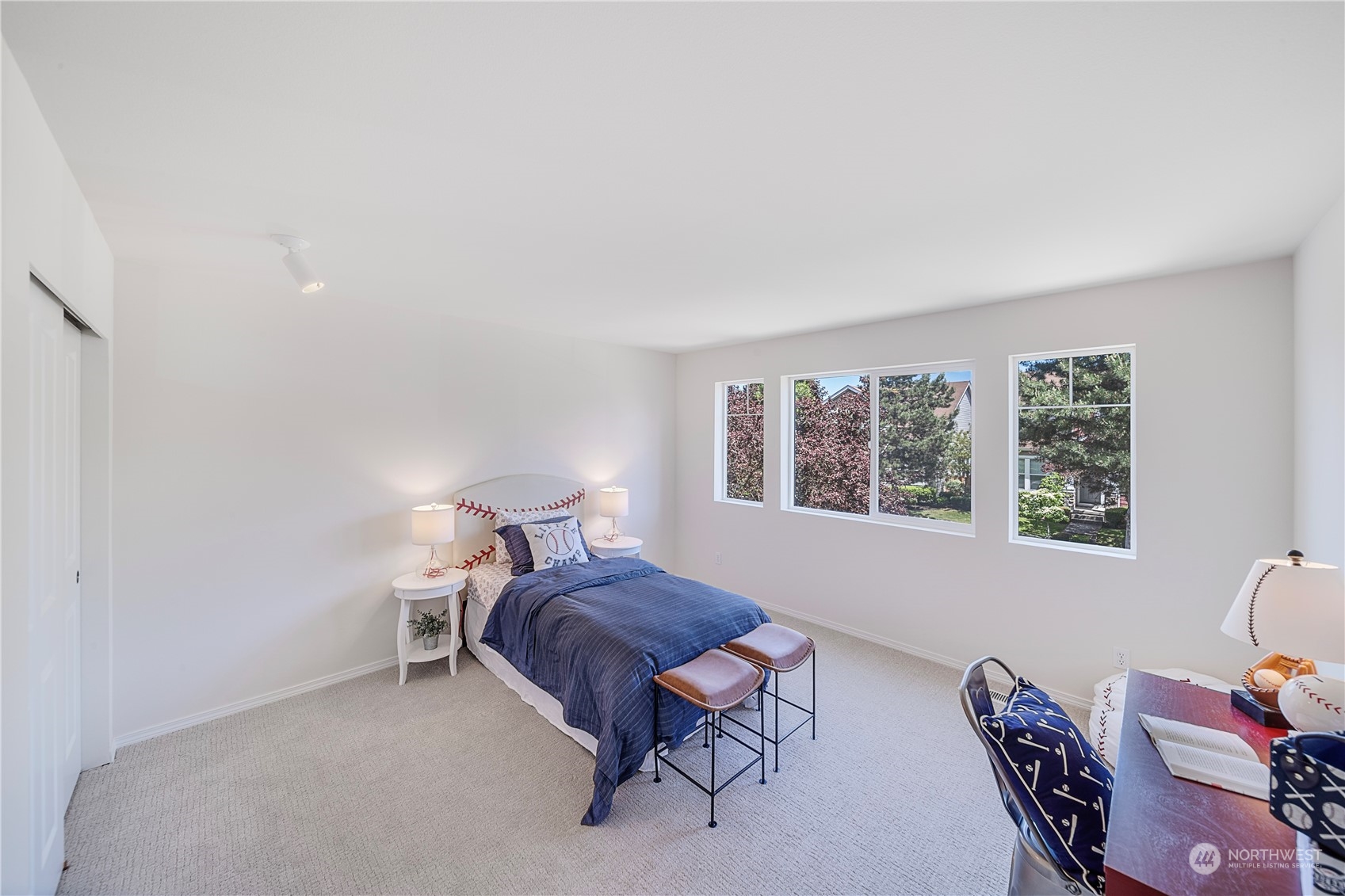 6629 Elizabeth Loop SE