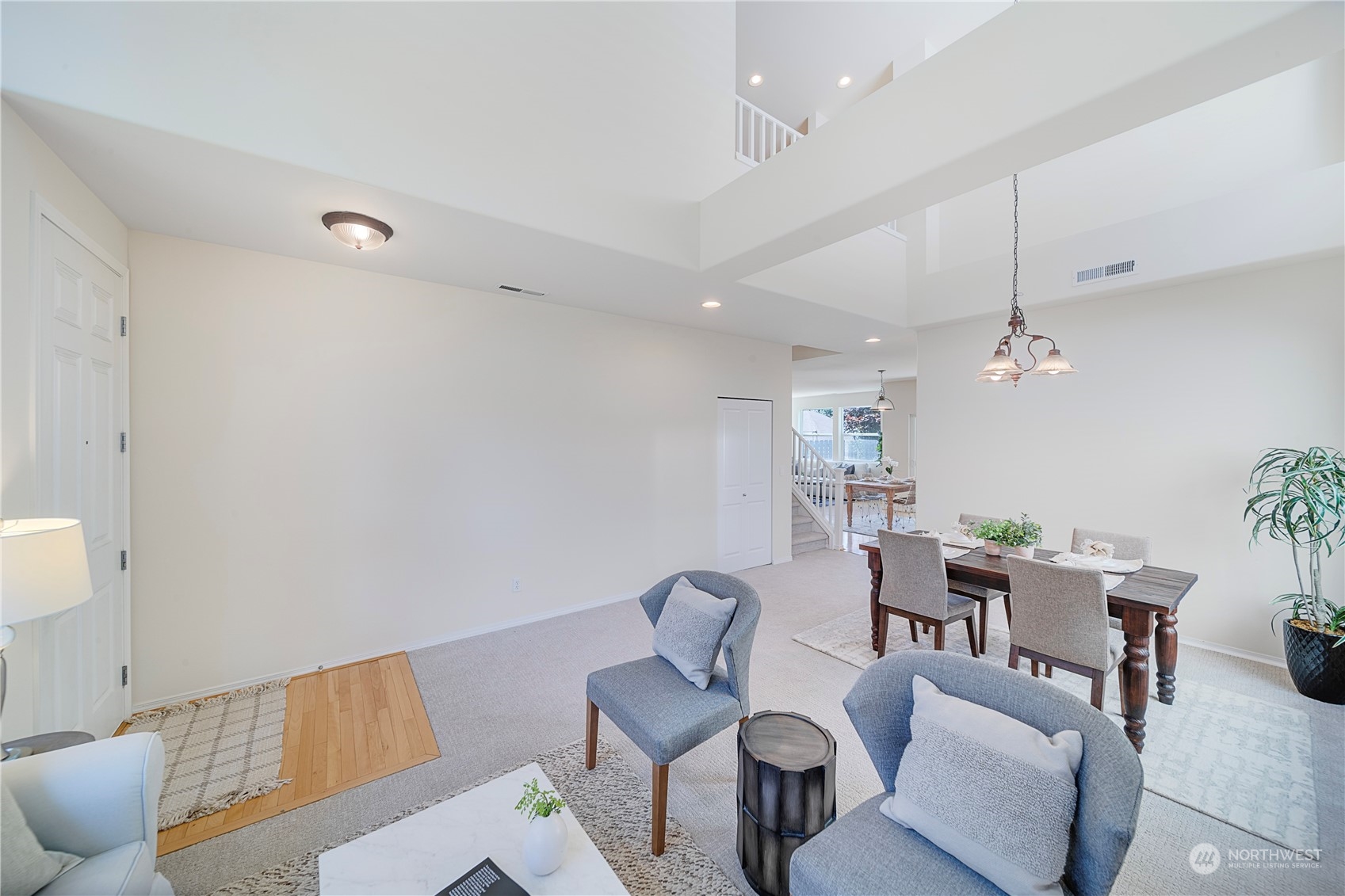 6629 Elizabeth Loop SE