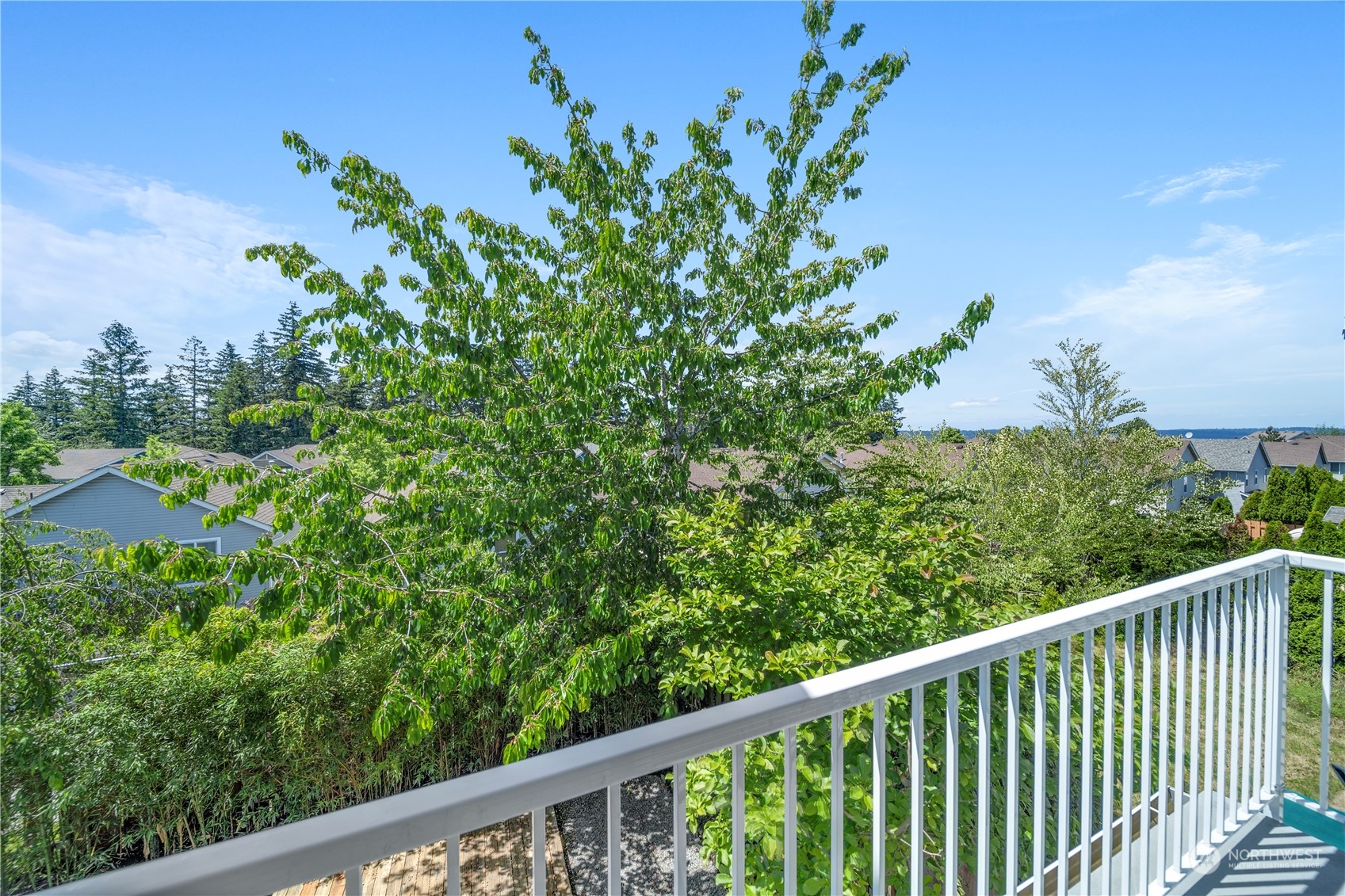 6629 Elizabeth Loop SE