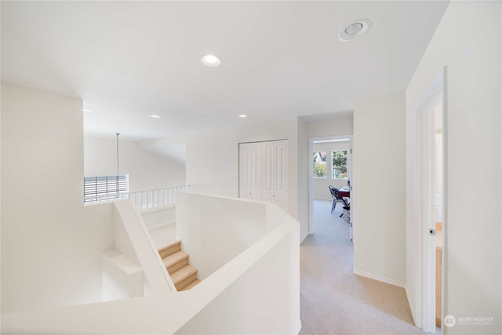 6629 Elizabeth Loop SE