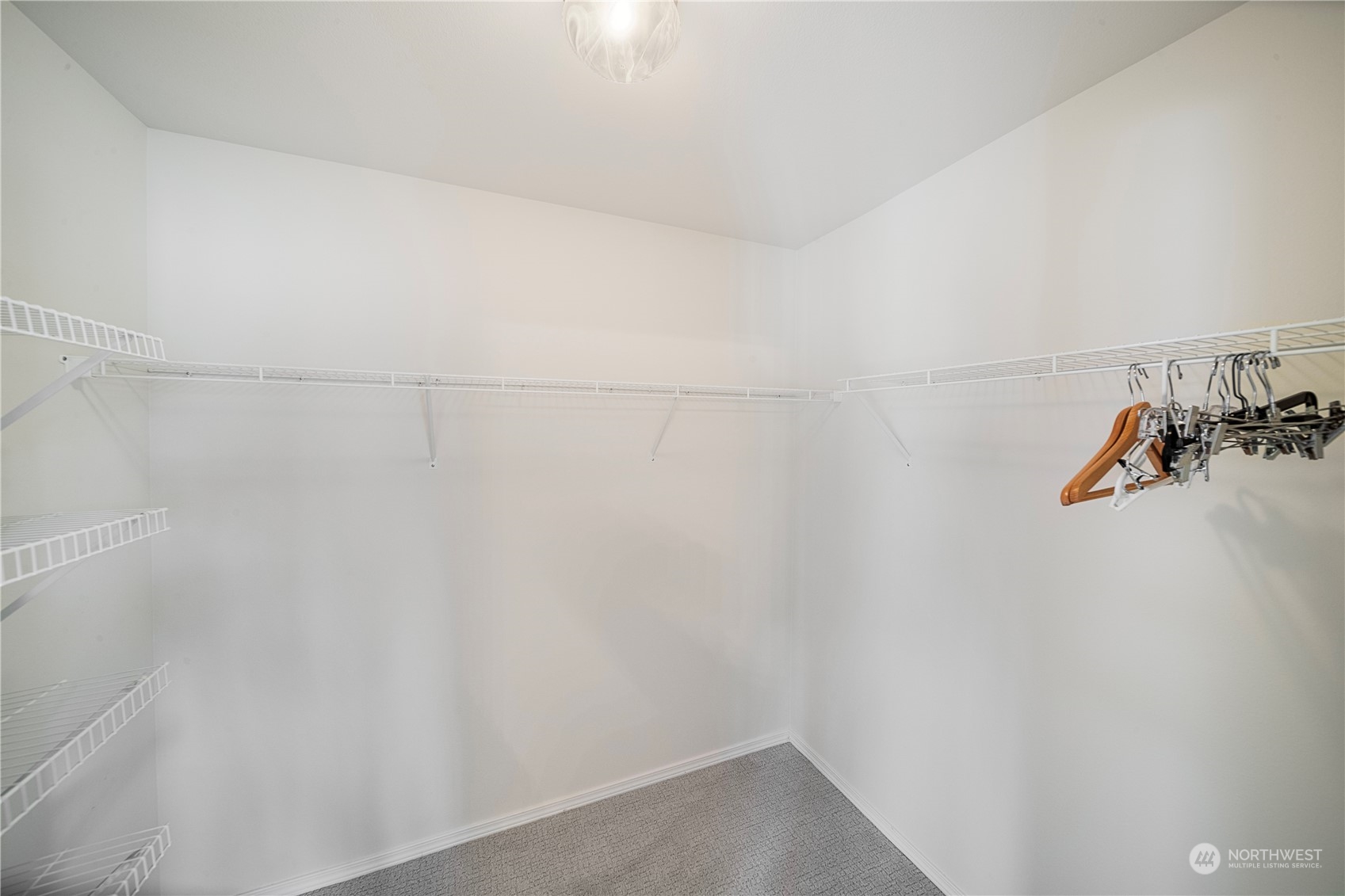 6629 Elizabeth Loop SE