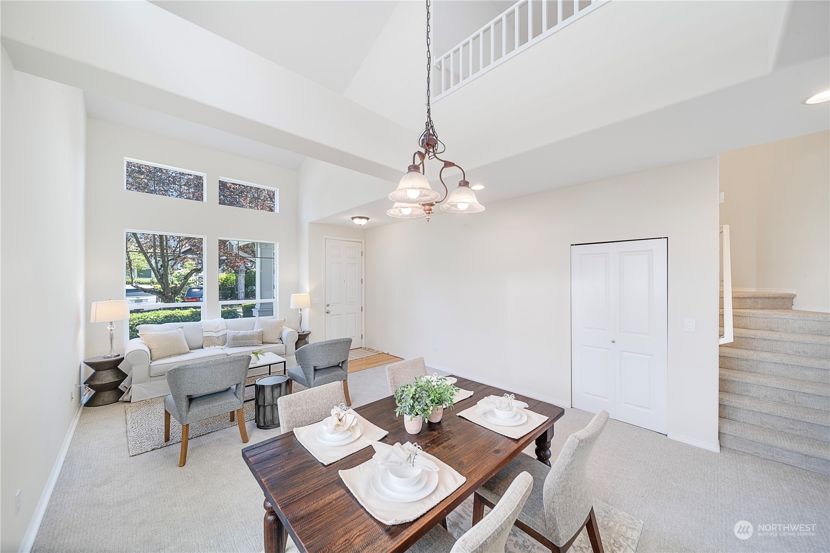 6629 Elizabeth Loop SE