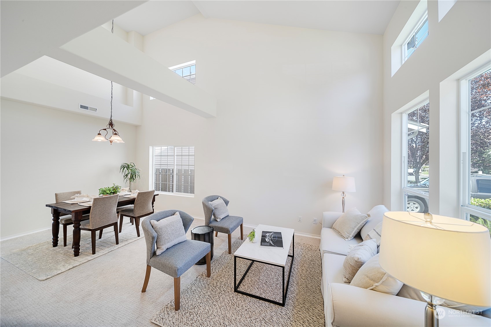 6629 Elizabeth Loop SE