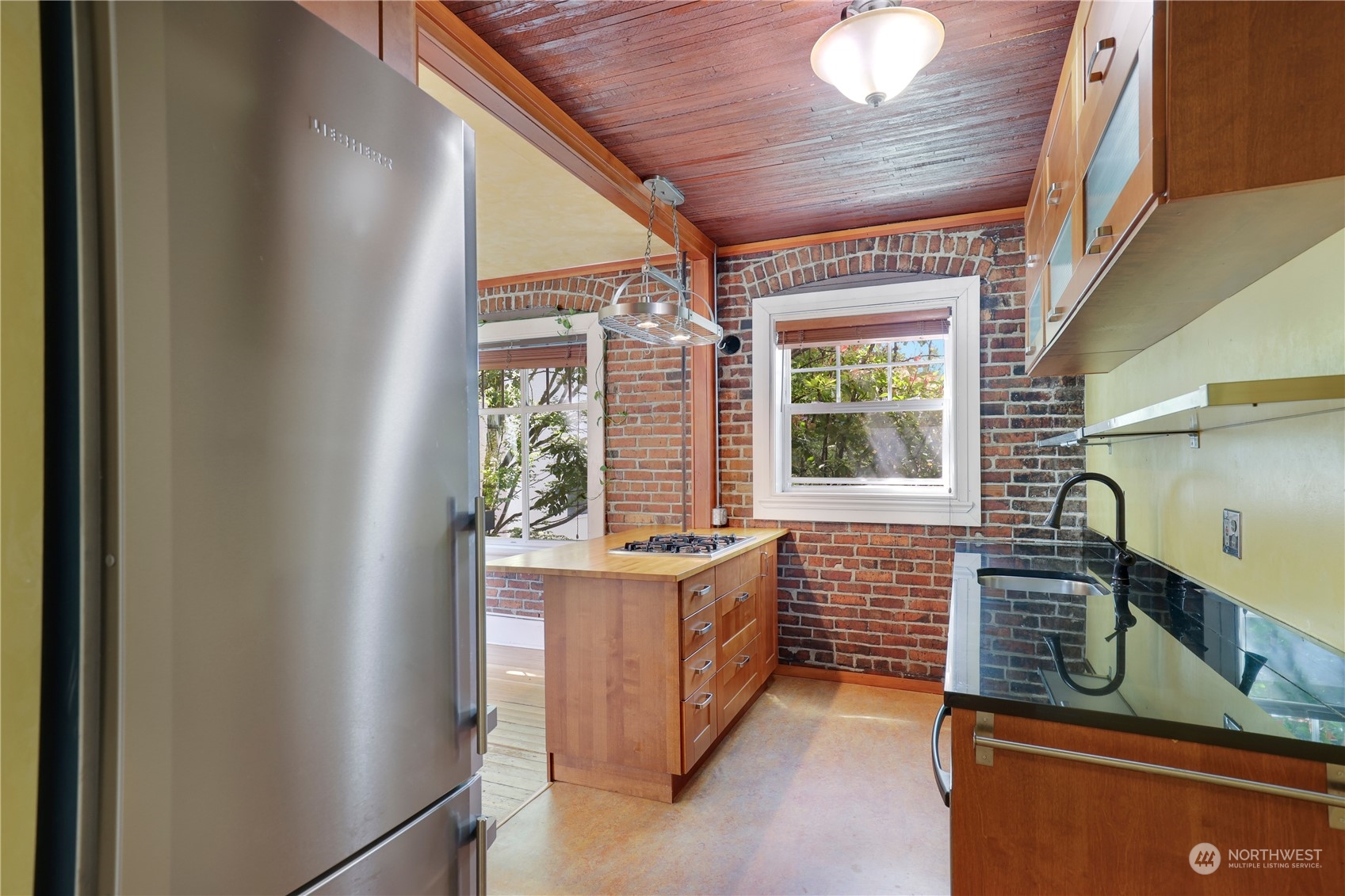 1107 E Denny Way Unit: B7