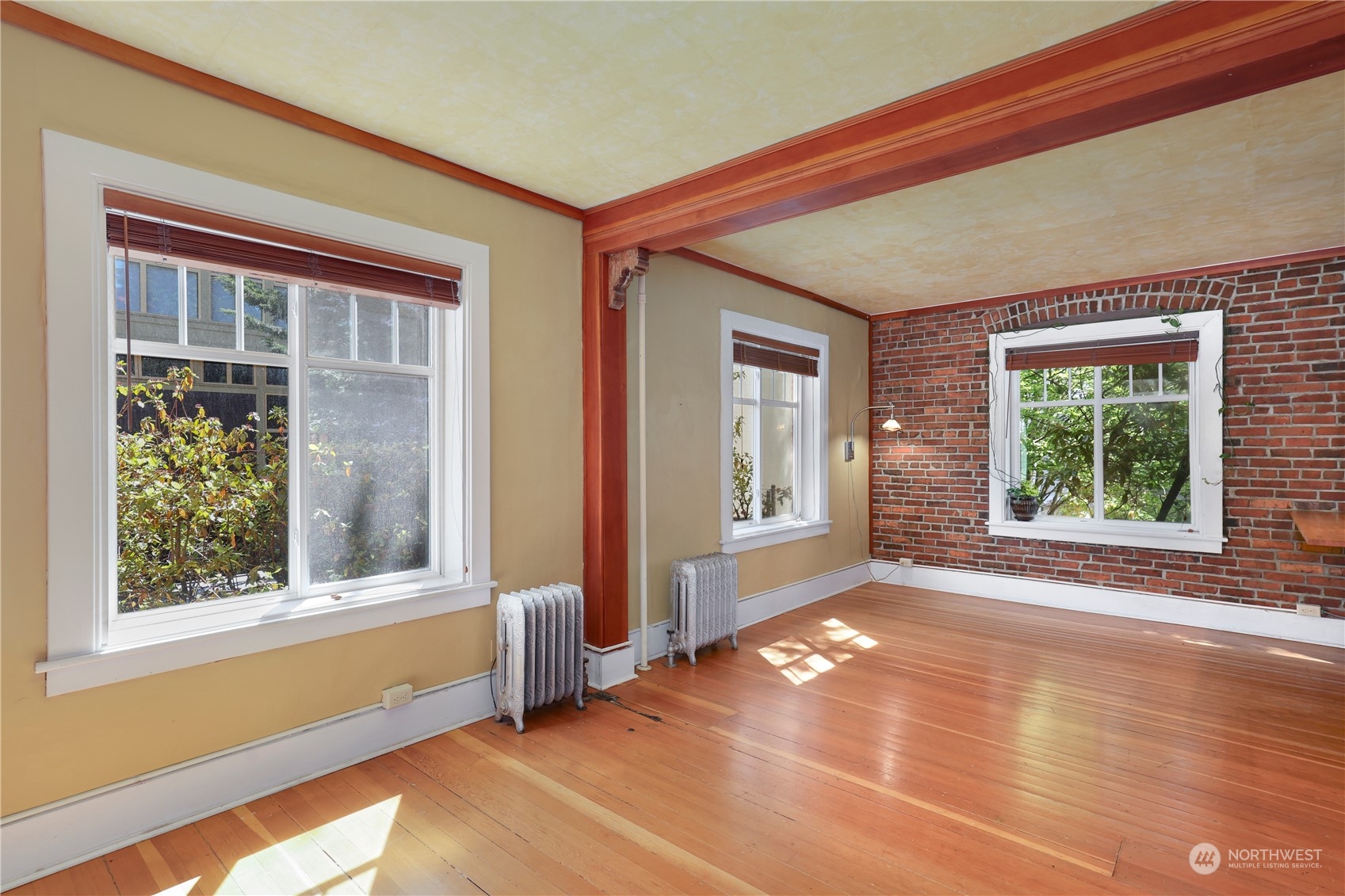 1107 E Denny Way Unit: B7