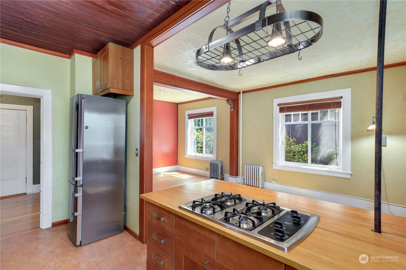 1107 E Denny Way Unit: B7