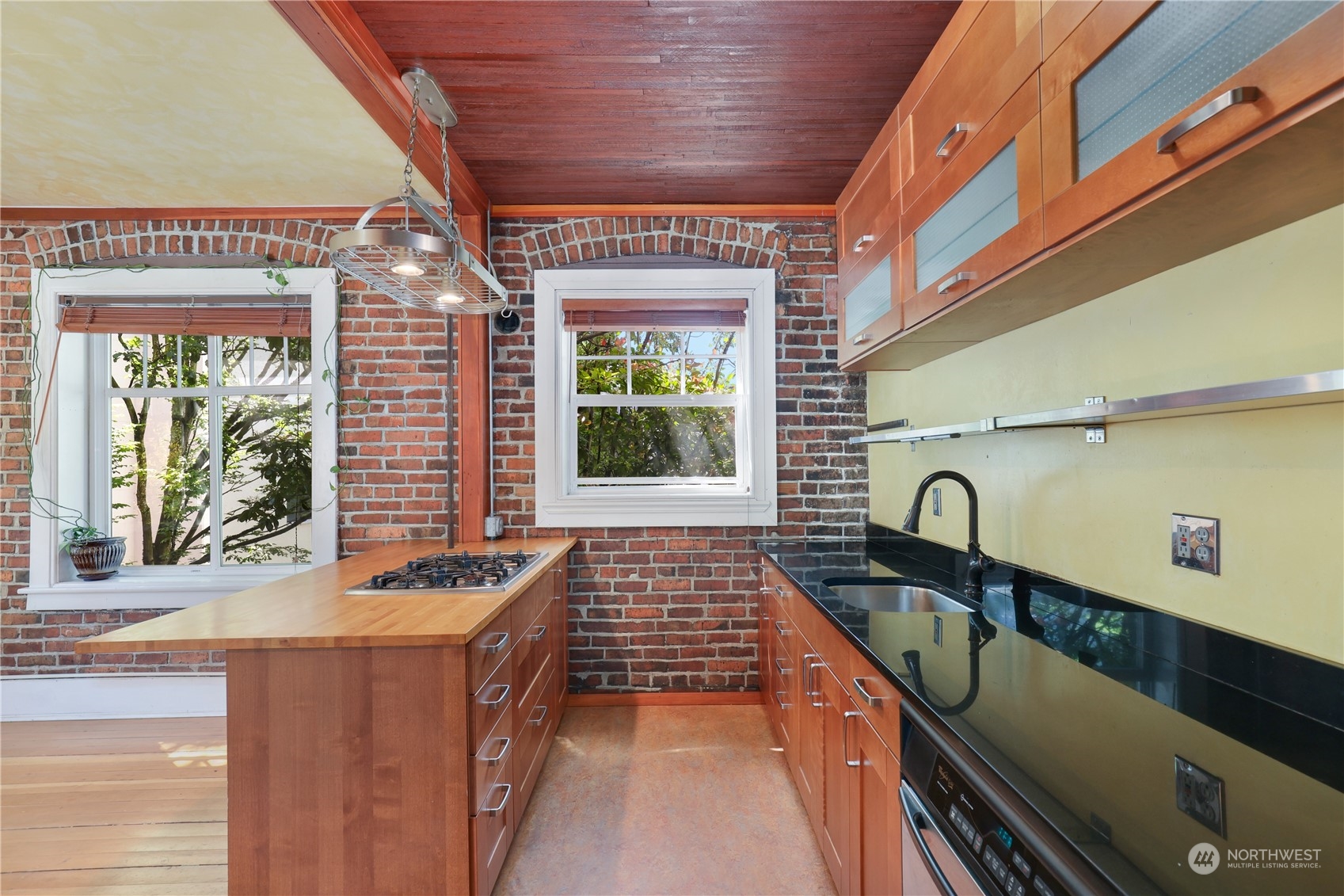 1107 E Denny Way Unit: B7