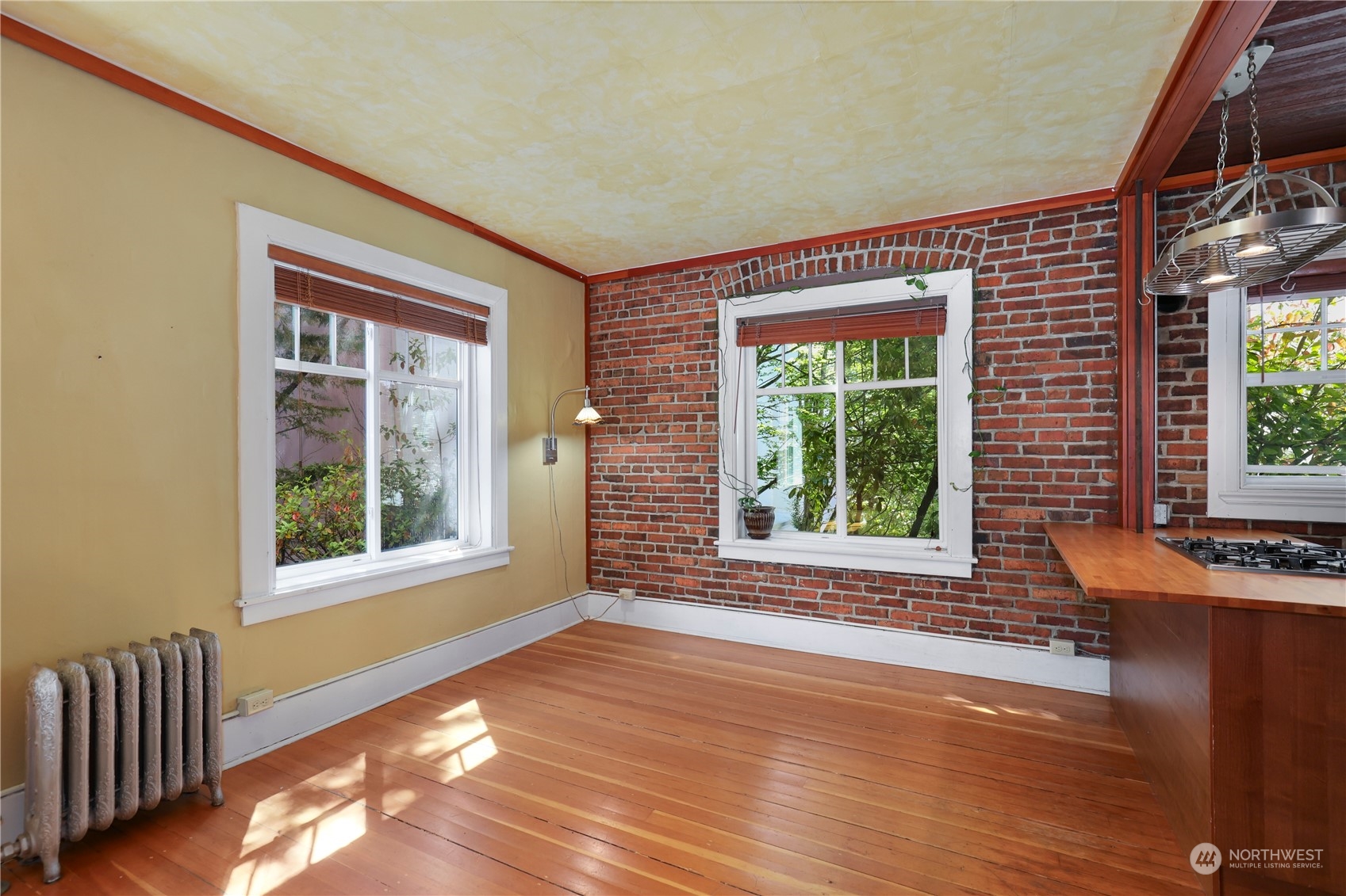 1107 E Denny Way Unit: B7