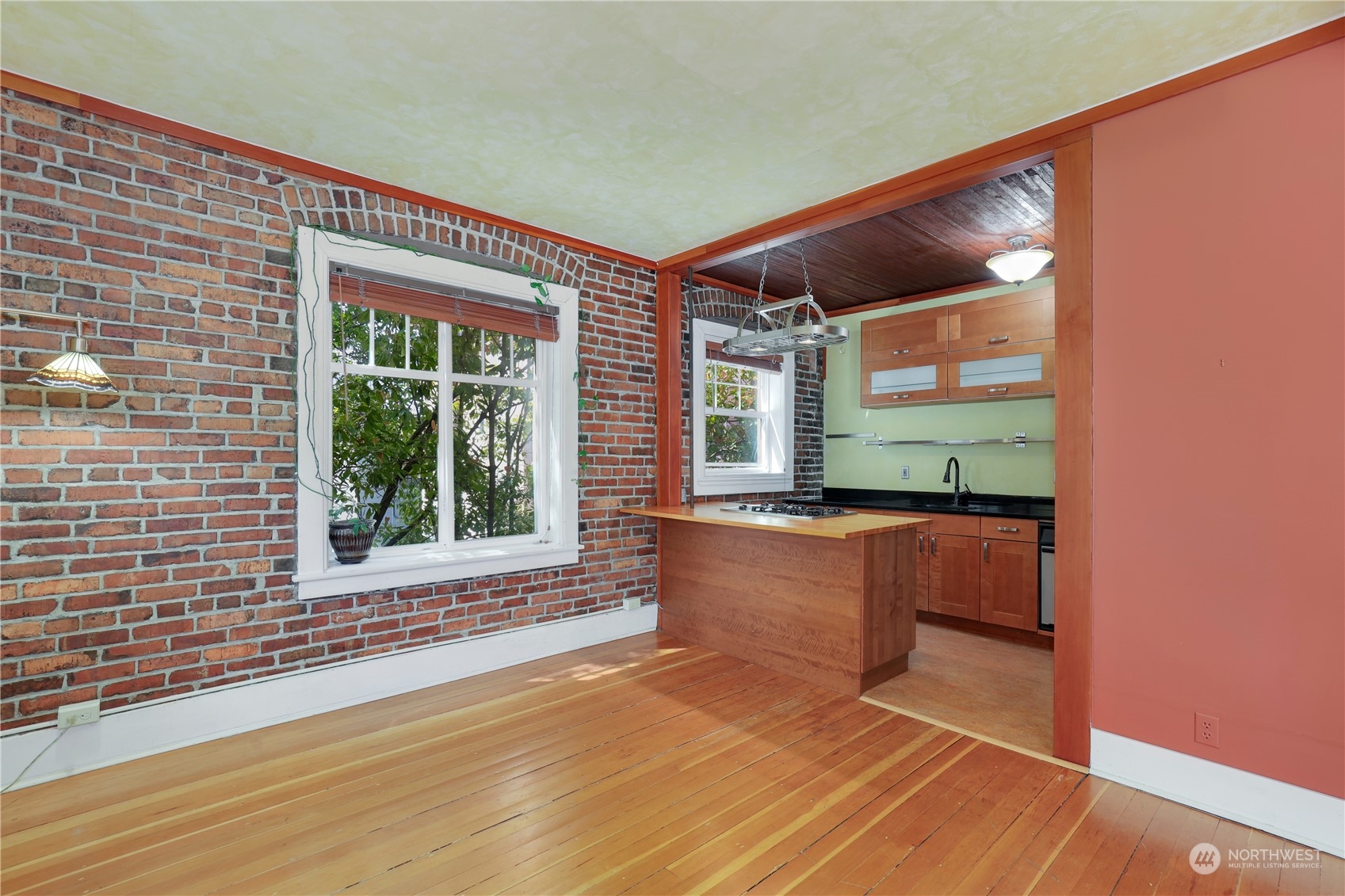 1107 E Denny Way Unit: B7