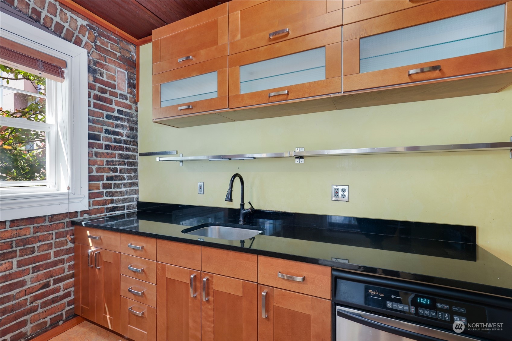 1107 E Denny Way Unit: B7