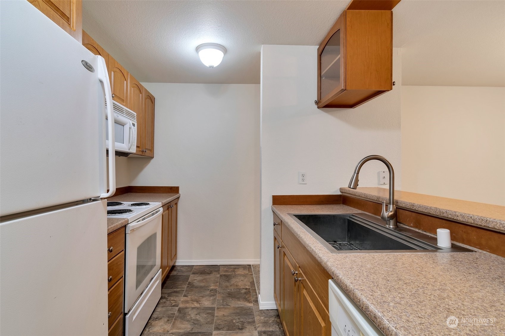 15433 Country Club Drive Unit: G102