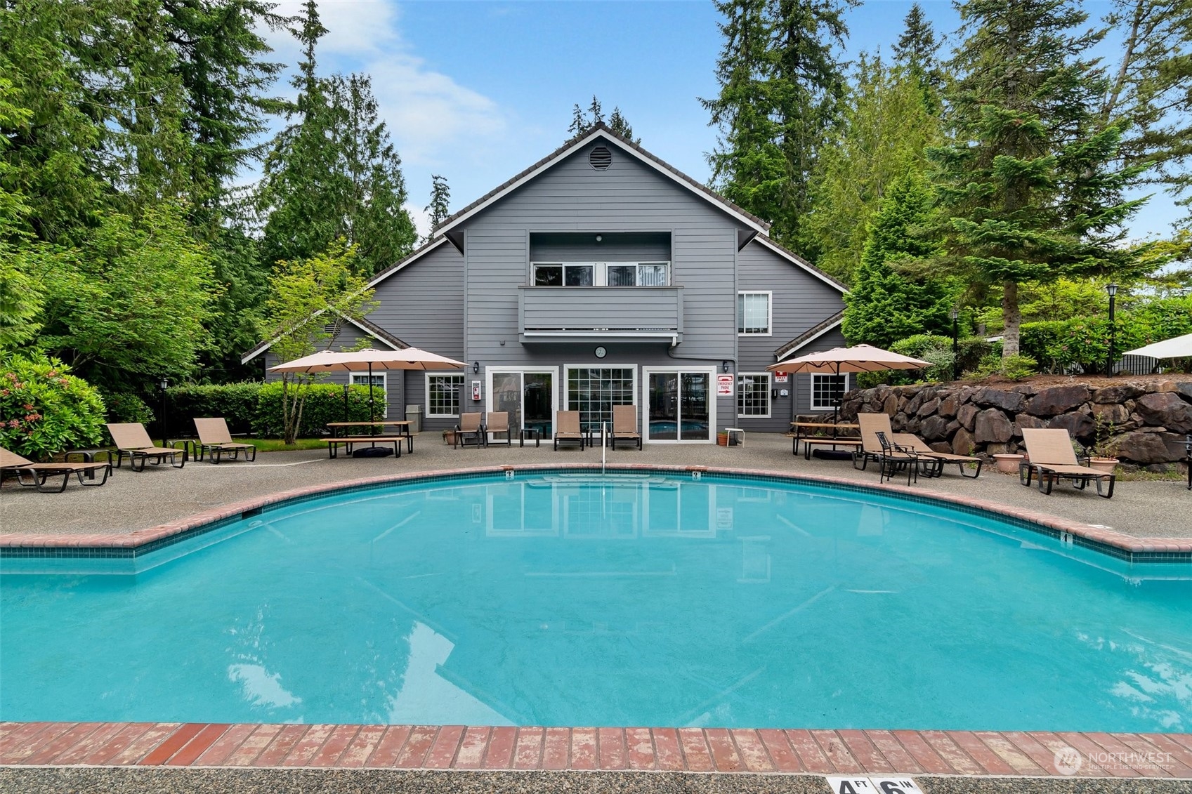 15433 Country Club Drive Unit: G102