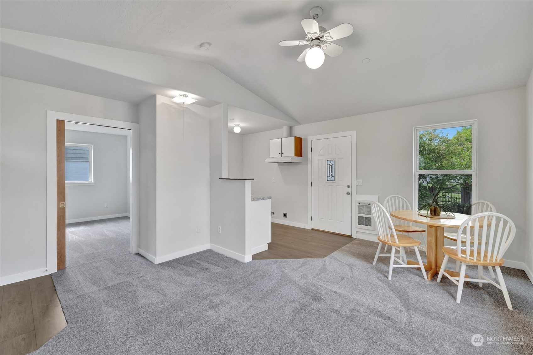916 E 5th Street