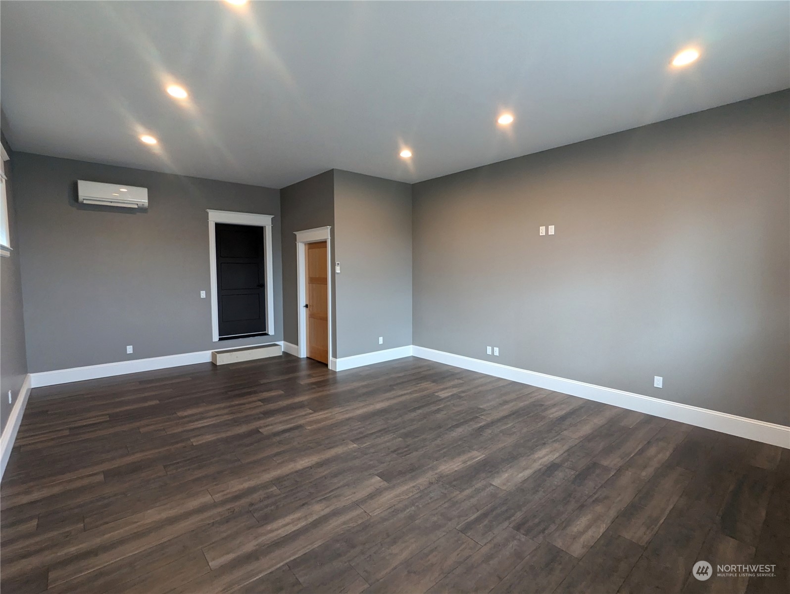 73 Pond Lane