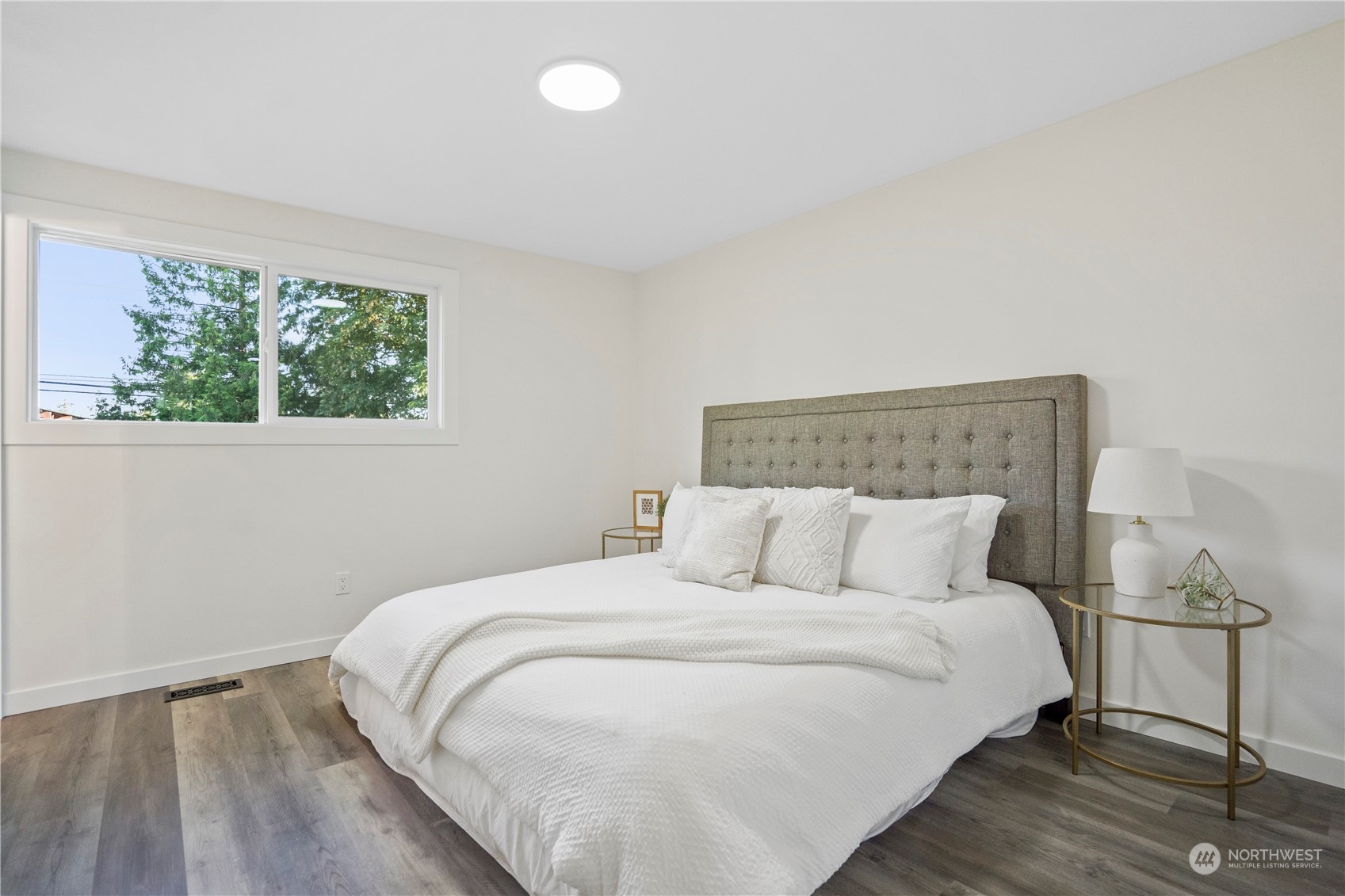 9755 S 239th