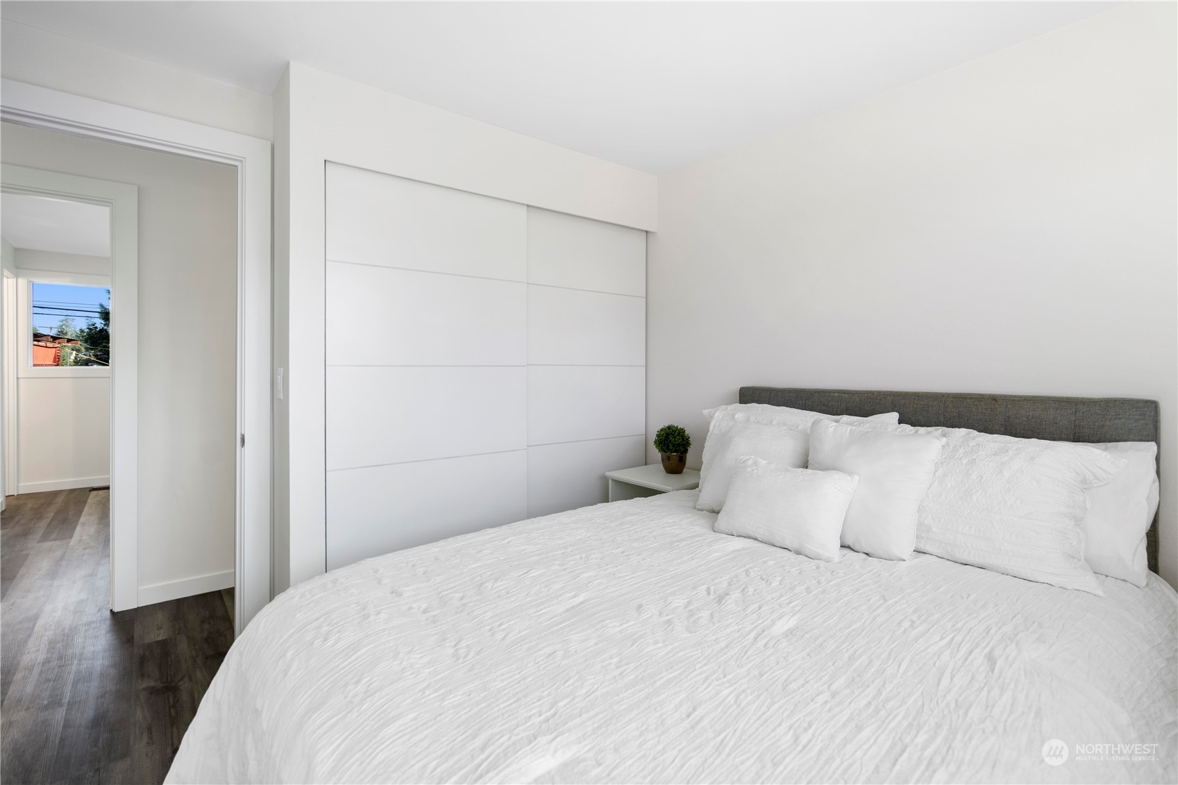 9755 S 239th