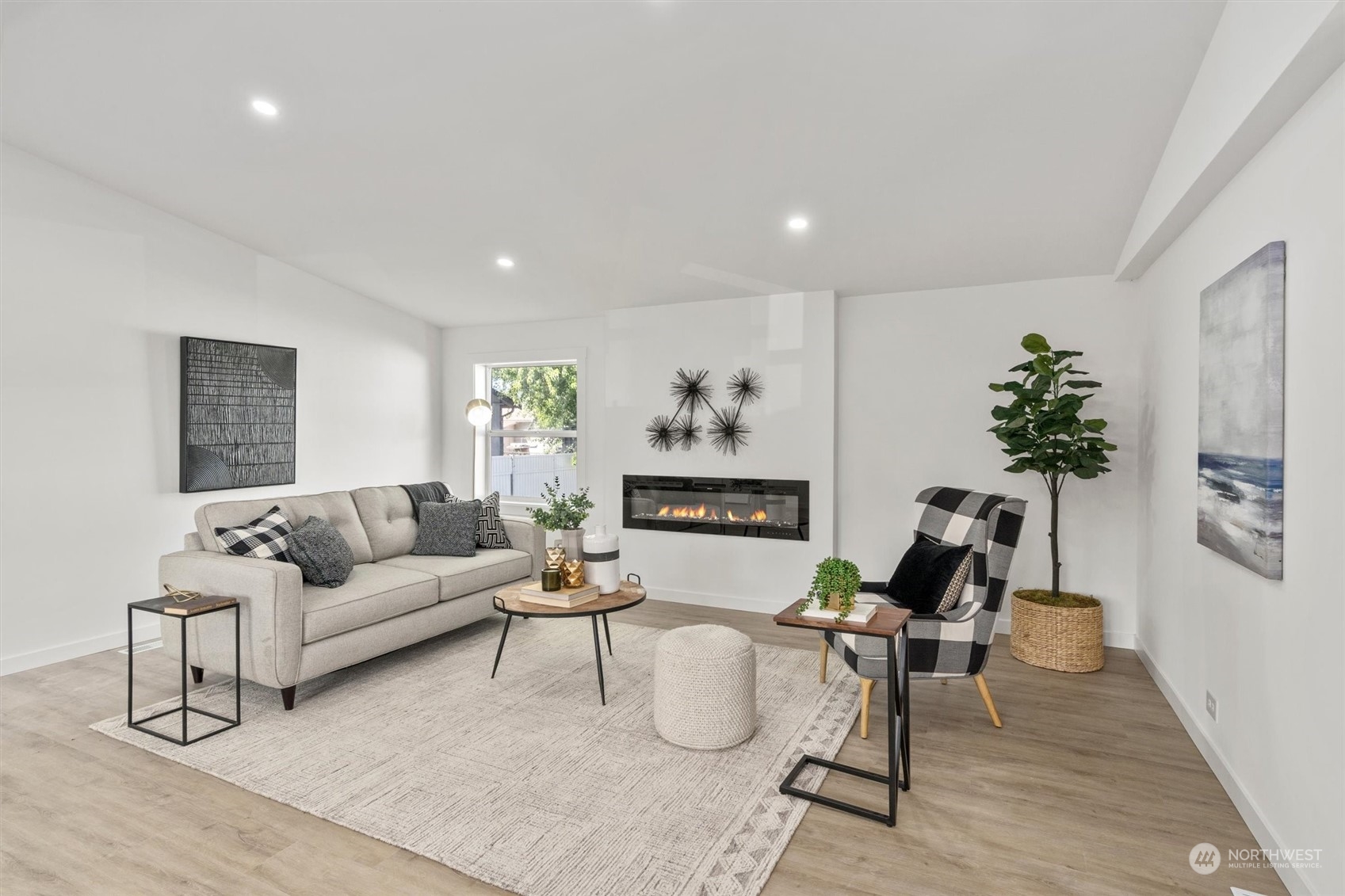 110 Seattle Boulevard N