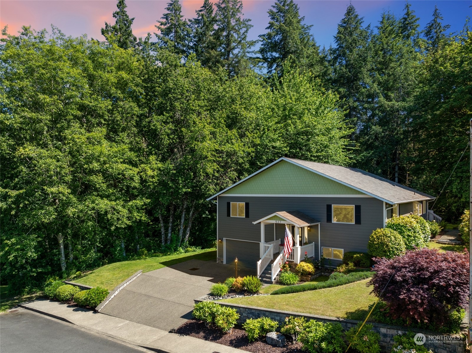 527 Seattle Avenue