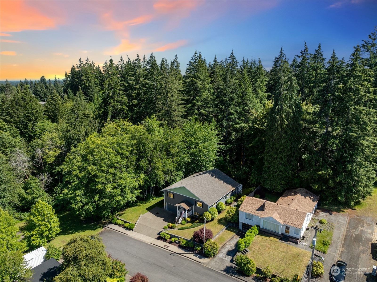 527 Seattle Avenue