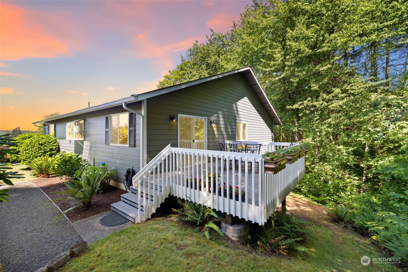 527 Seattle Avenue